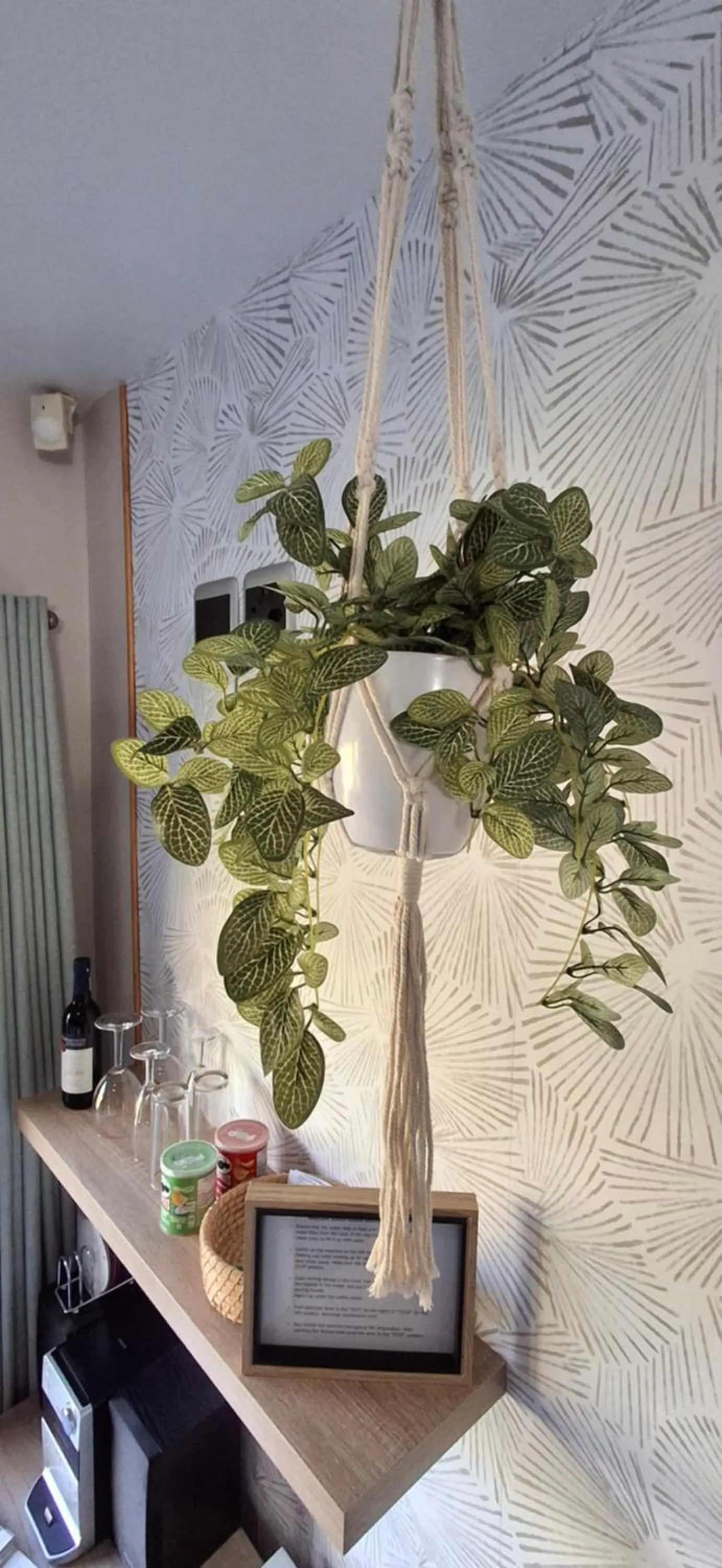 Decorative detail, Bed in Lily Pond Country Lodge