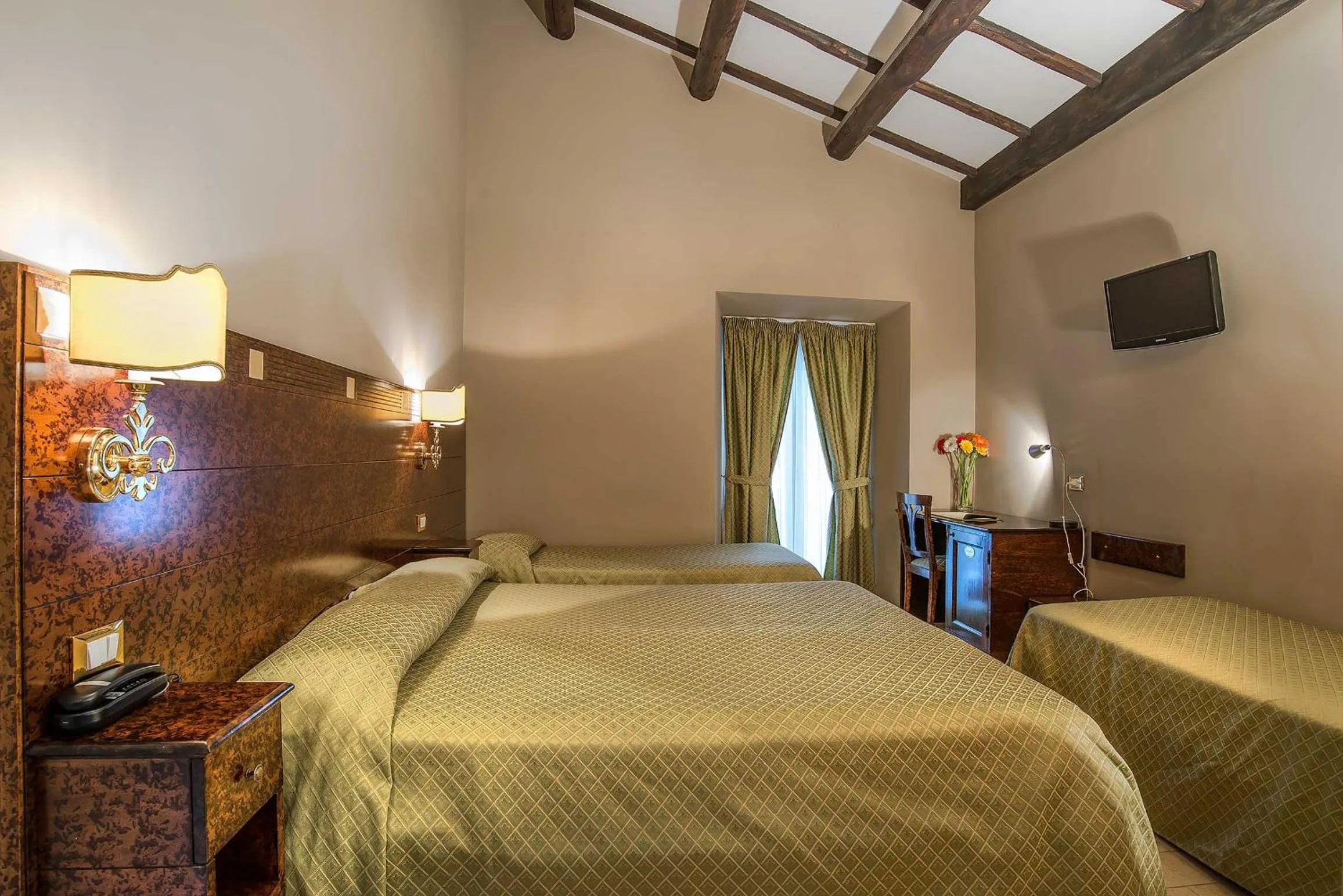 Bed in Al Casaletto Hotel