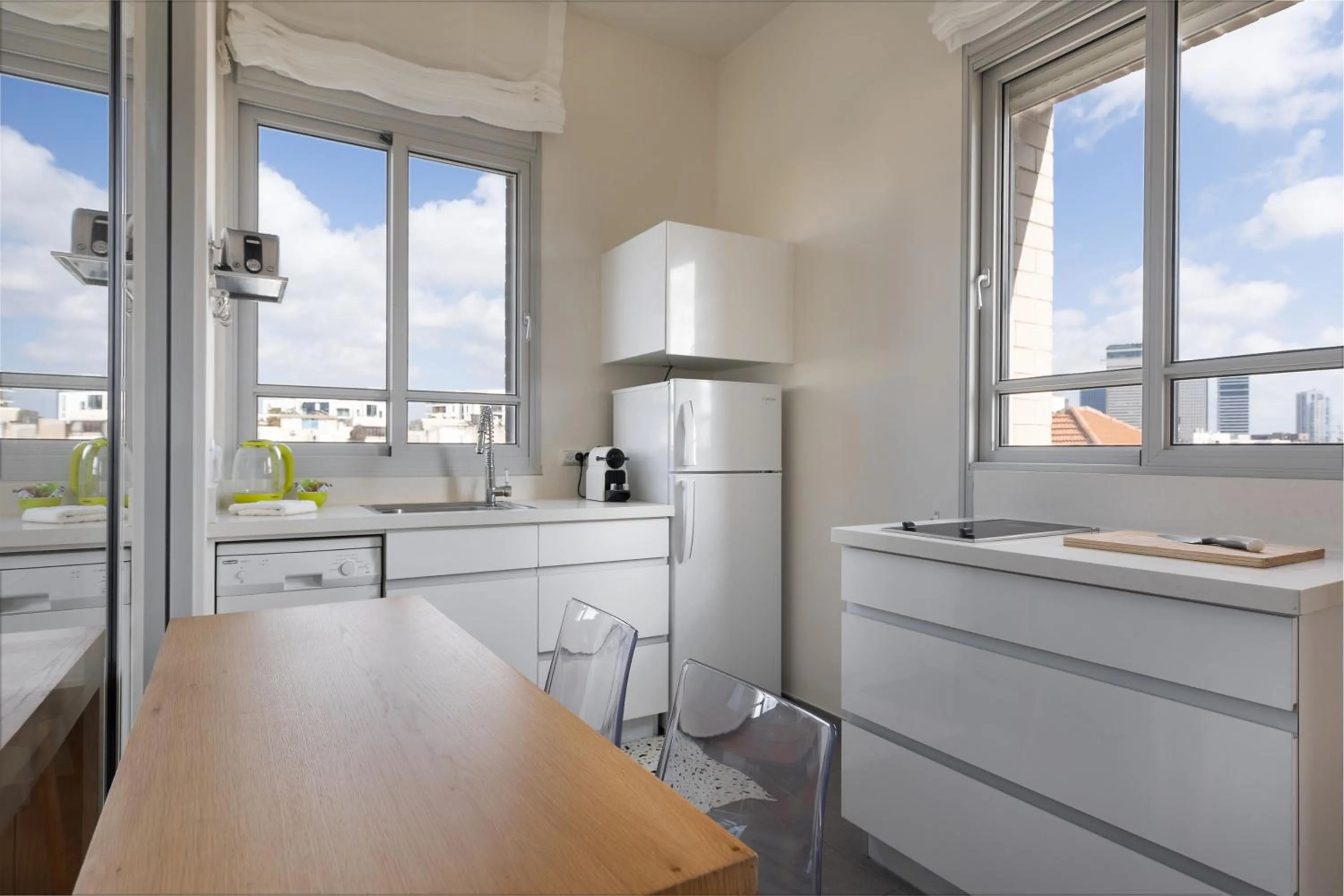 Bauhaus Boutique by TLV2RENT