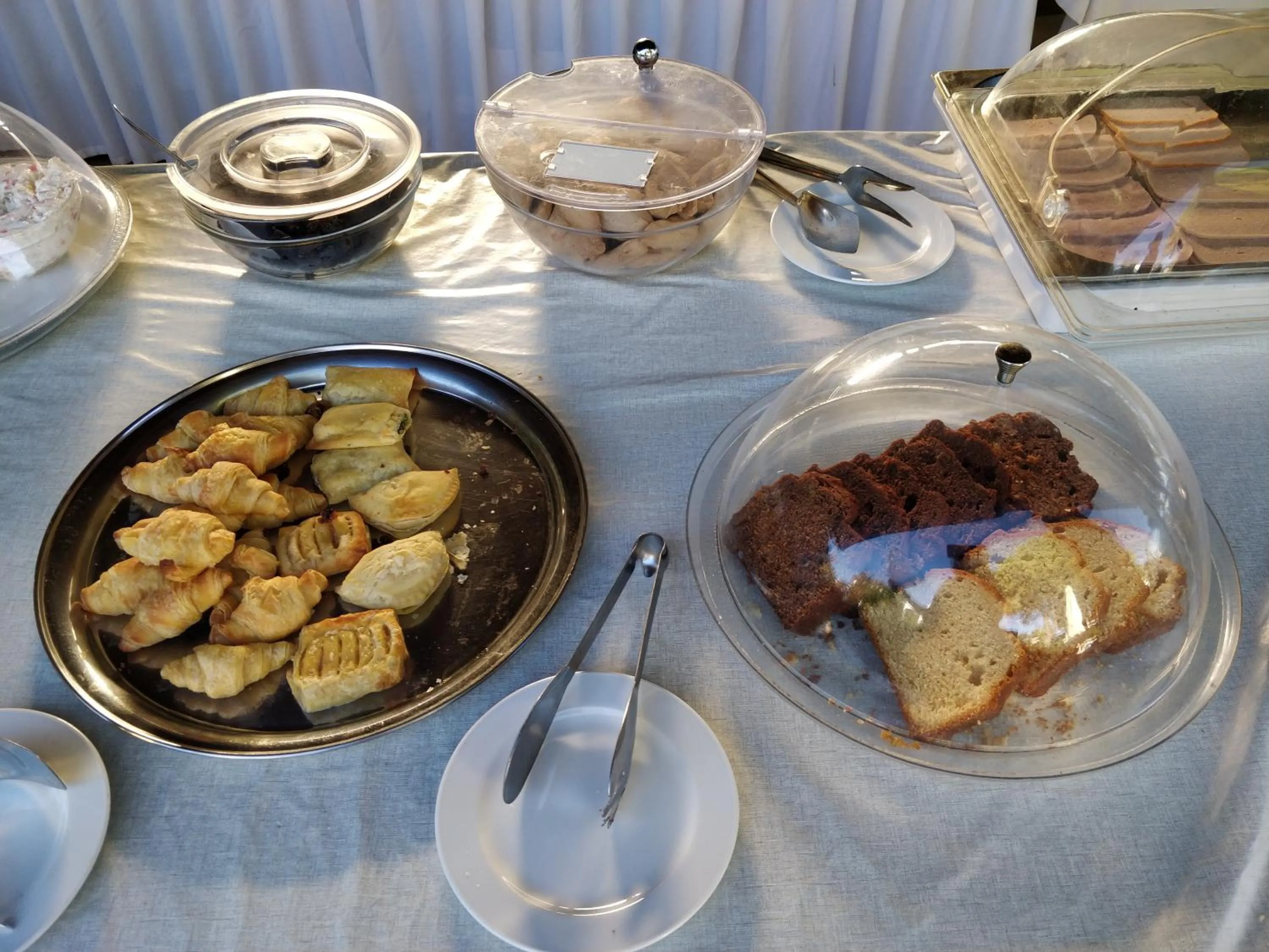 Breakfast in Alianthos Suites