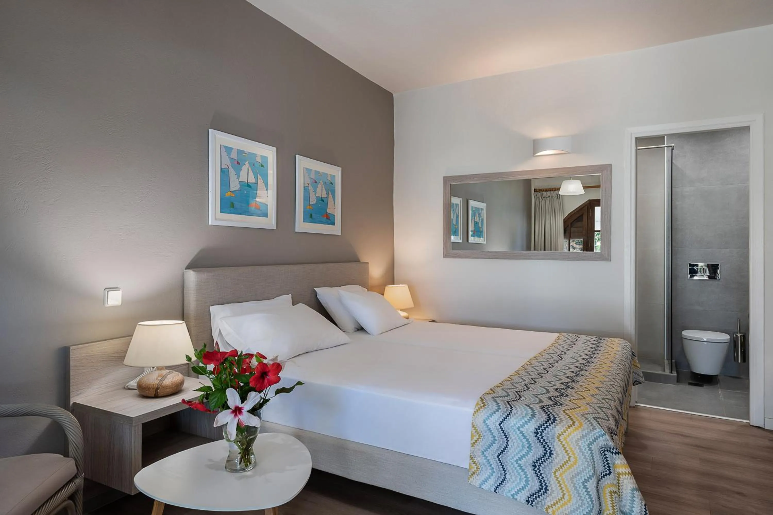 Bed in Alianthos Suites