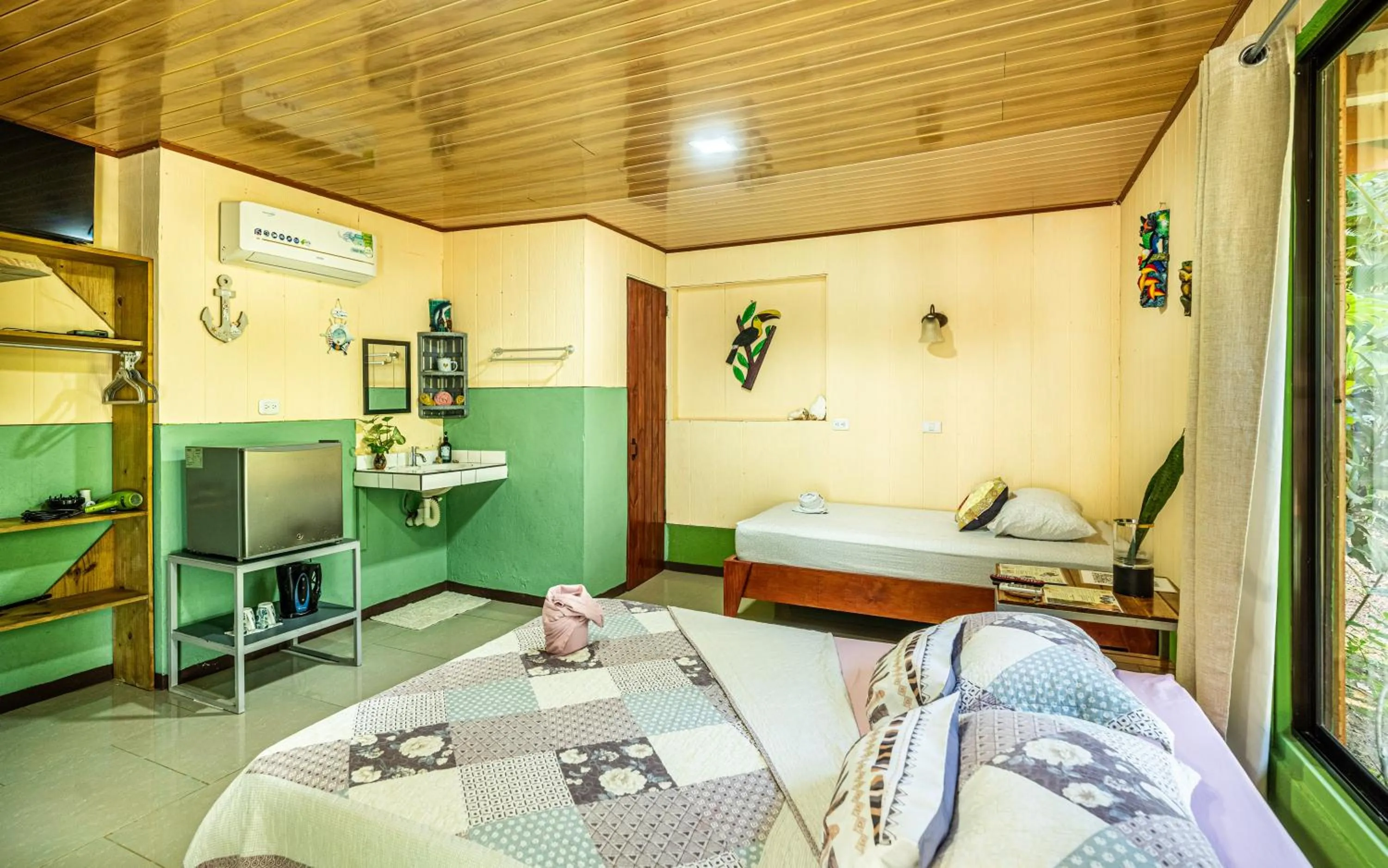 Photo of the whole room, Bed in Casa el Tortugo