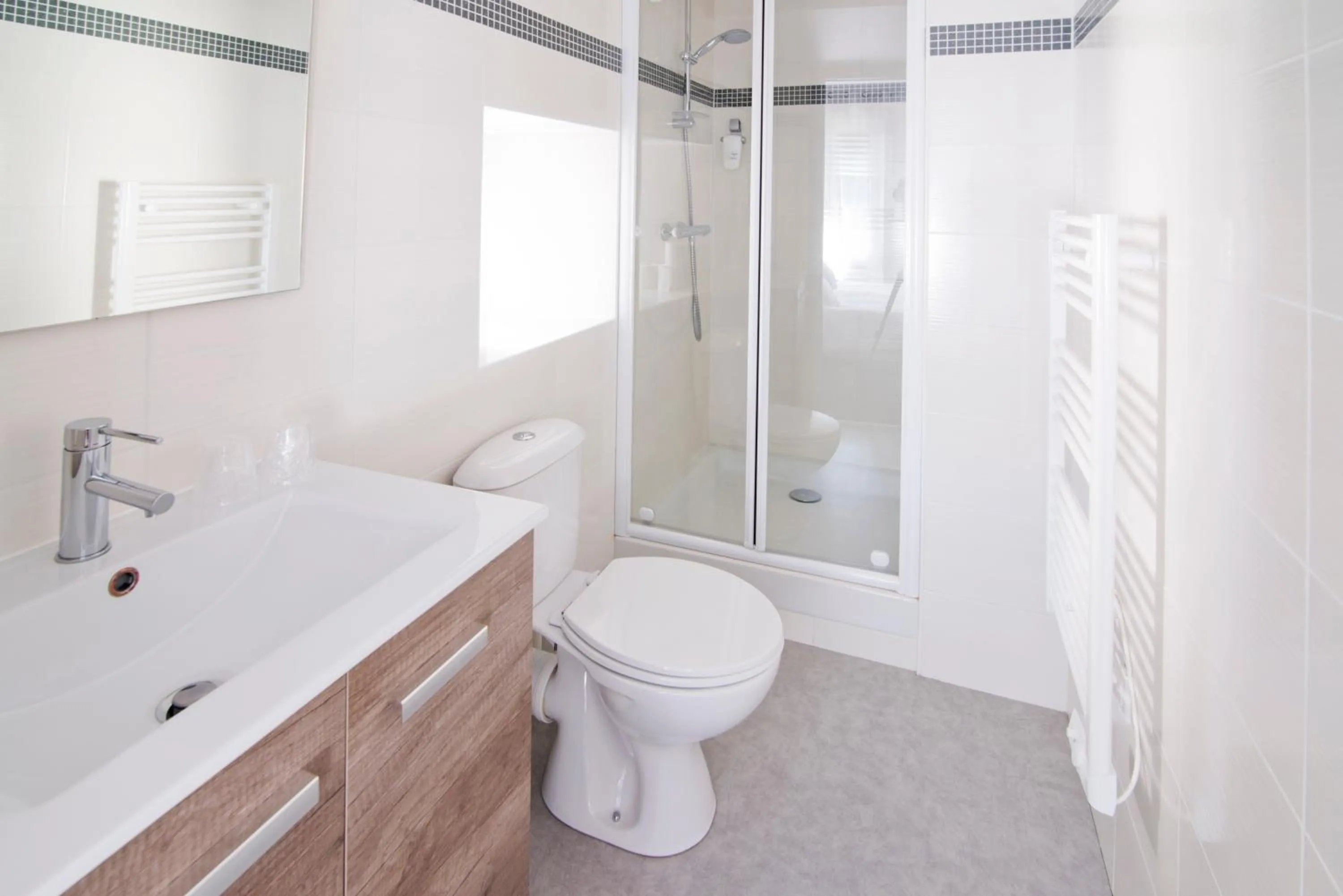 Bathroom in Auberge Le Cantou - Hôtel Roche