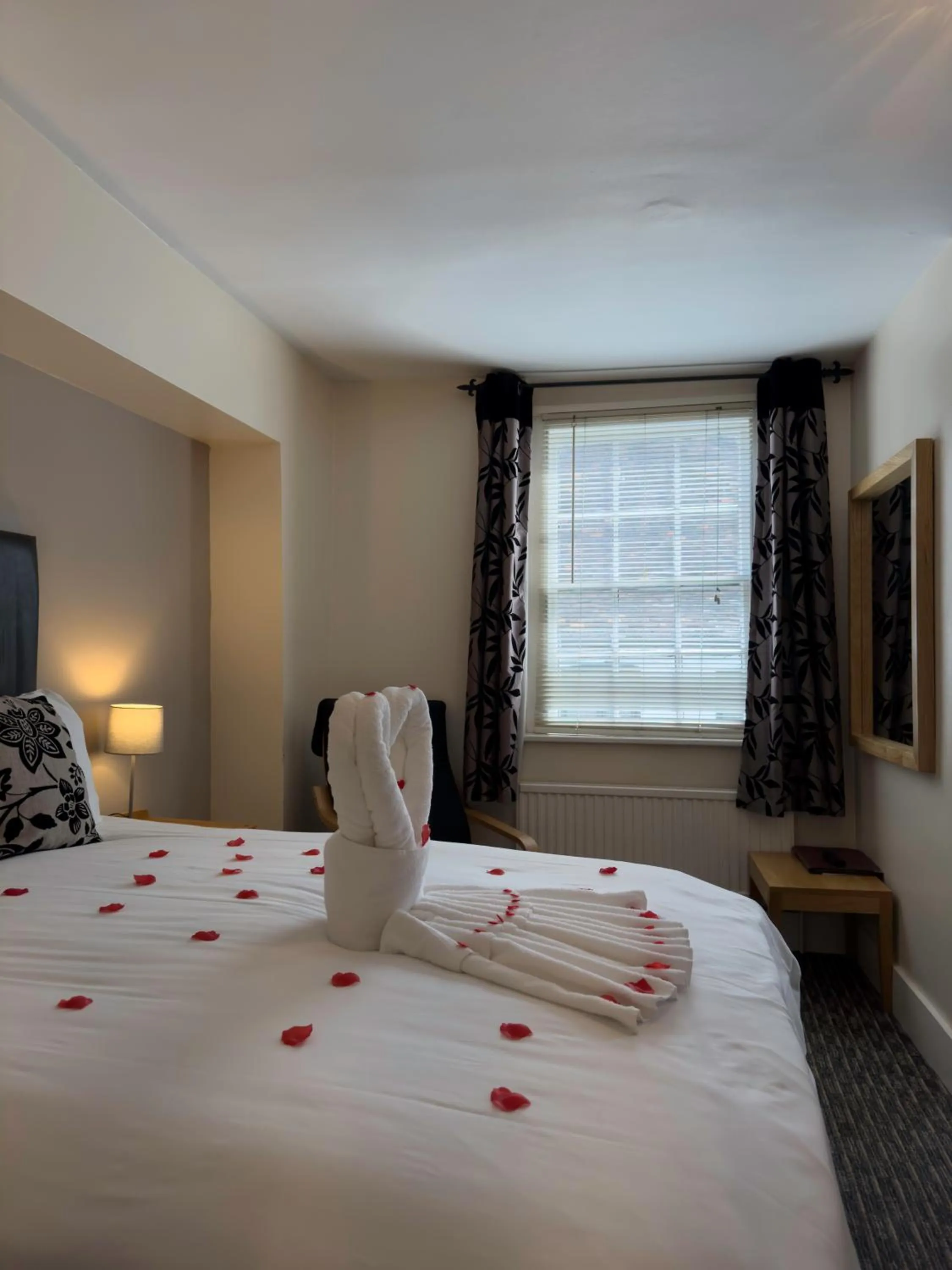 Bed in White Hart Hotel