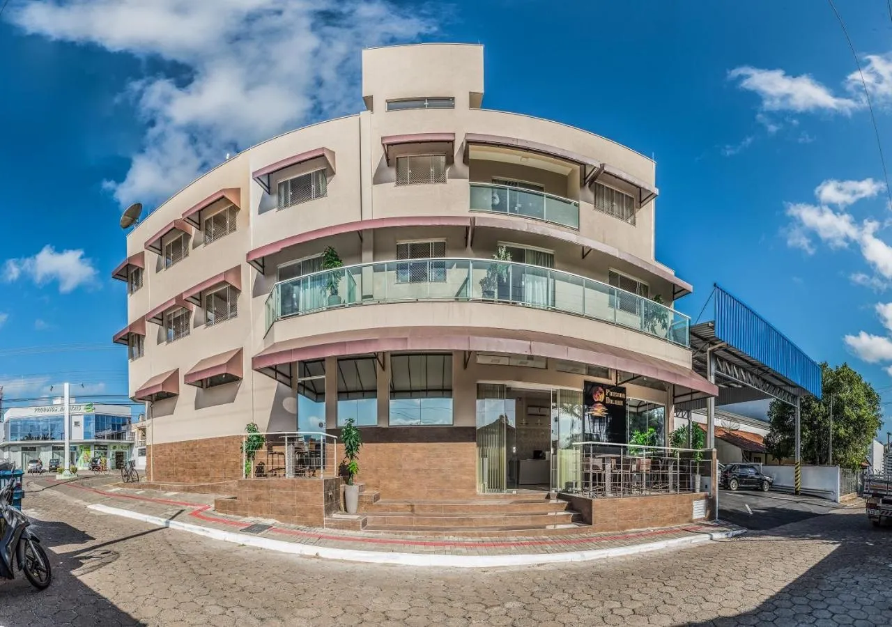 Property building in Pousada Doluar