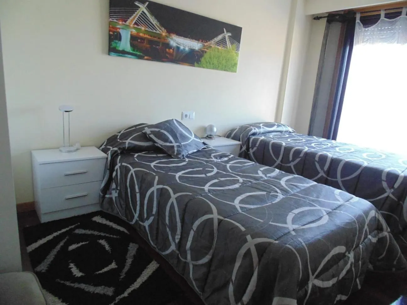 Bedroom, Bed in Duplex grandes cristaleras impresionantes vistas