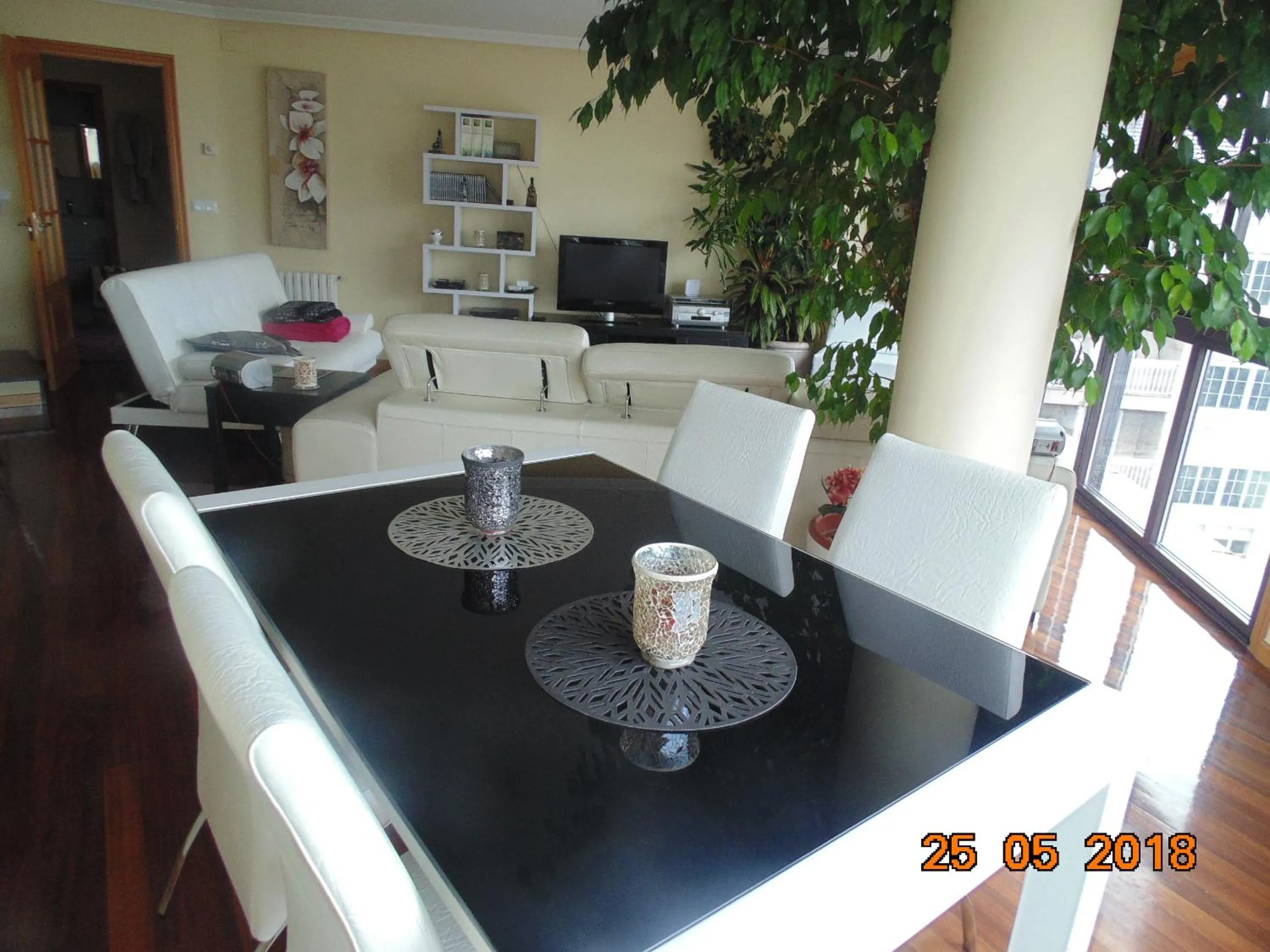 Lounge or bar in Duplex grandes cristaleras impresionantes vistas