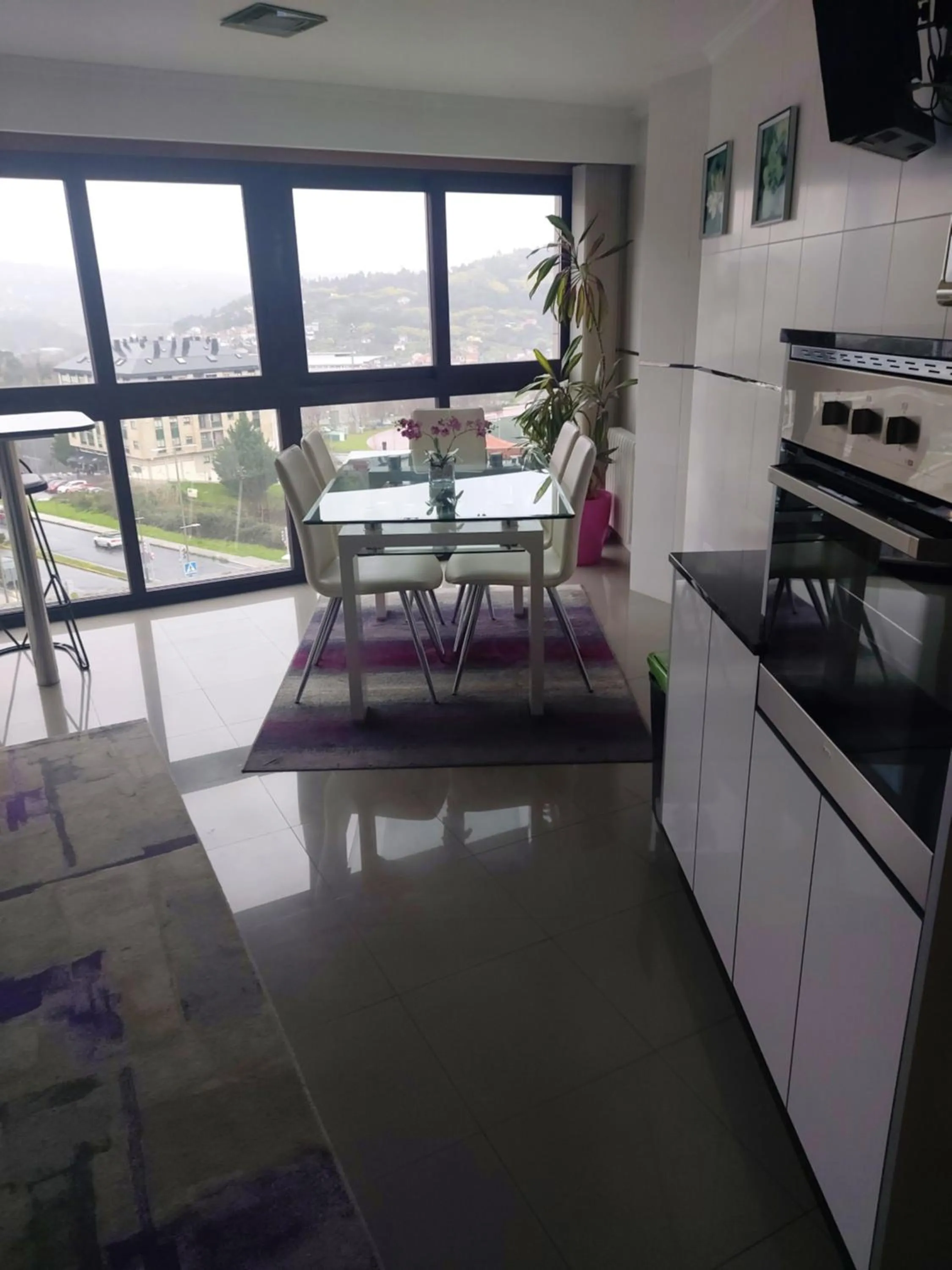 Kitchen or kitchenette in Duplex grandes cristaleras impresionantes vistas