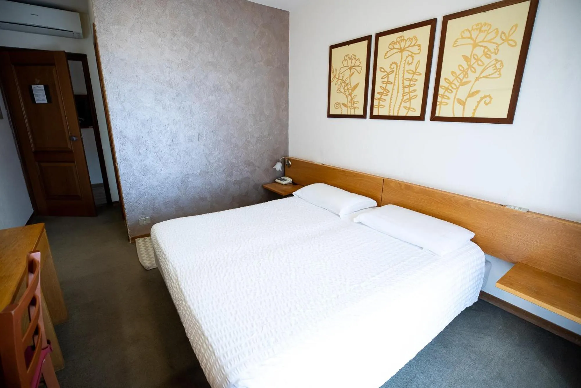 Bedroom, Bed in Hotel Rendez Vous