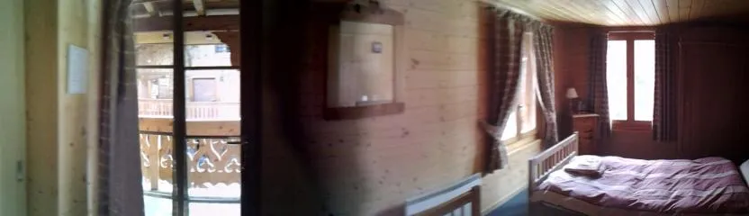 Twin Room in Chalet Suisse Bed and Breakfast