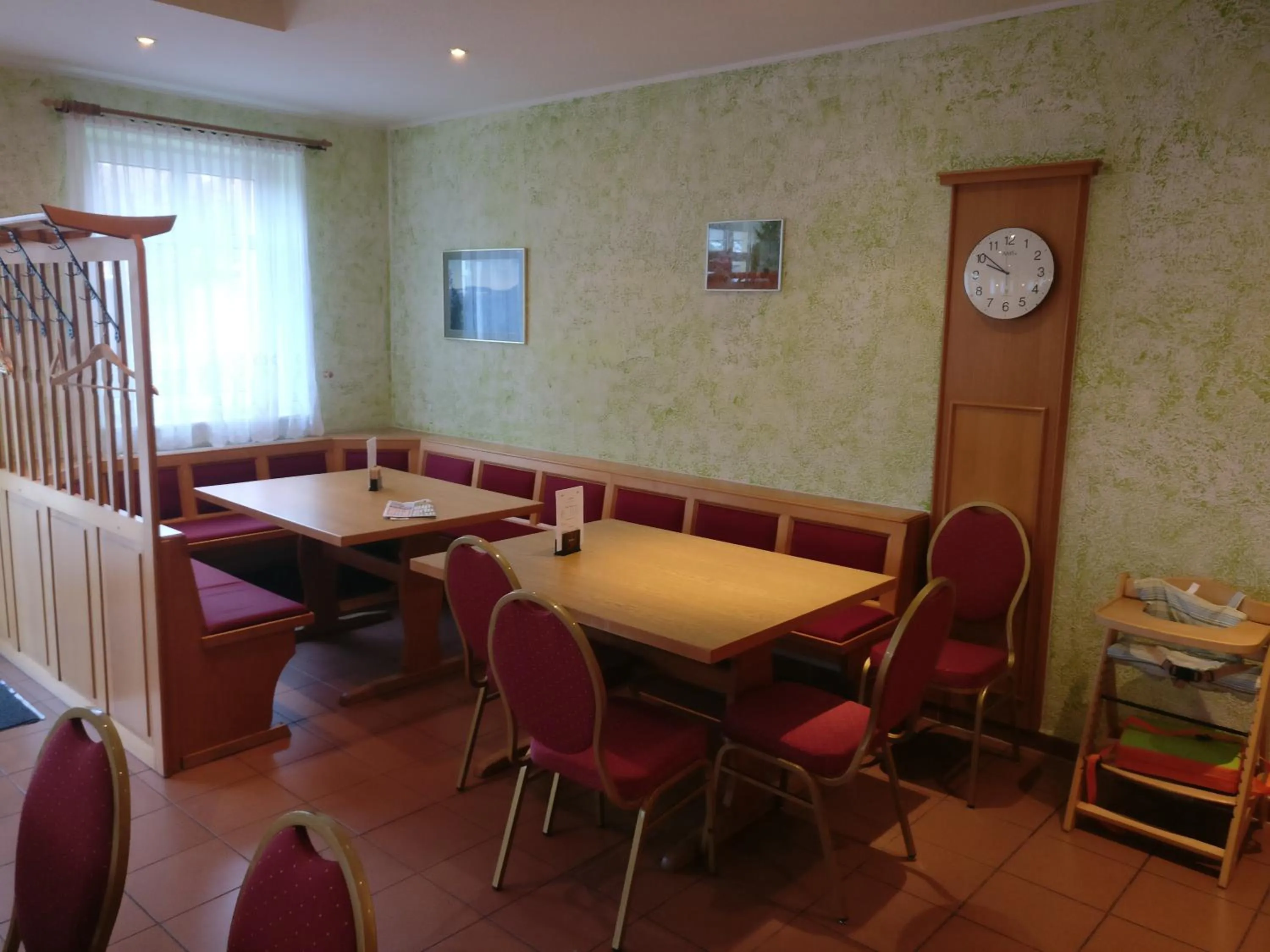 Restaurant/places to eat in Hotel & Restaurant am Rosenhügel