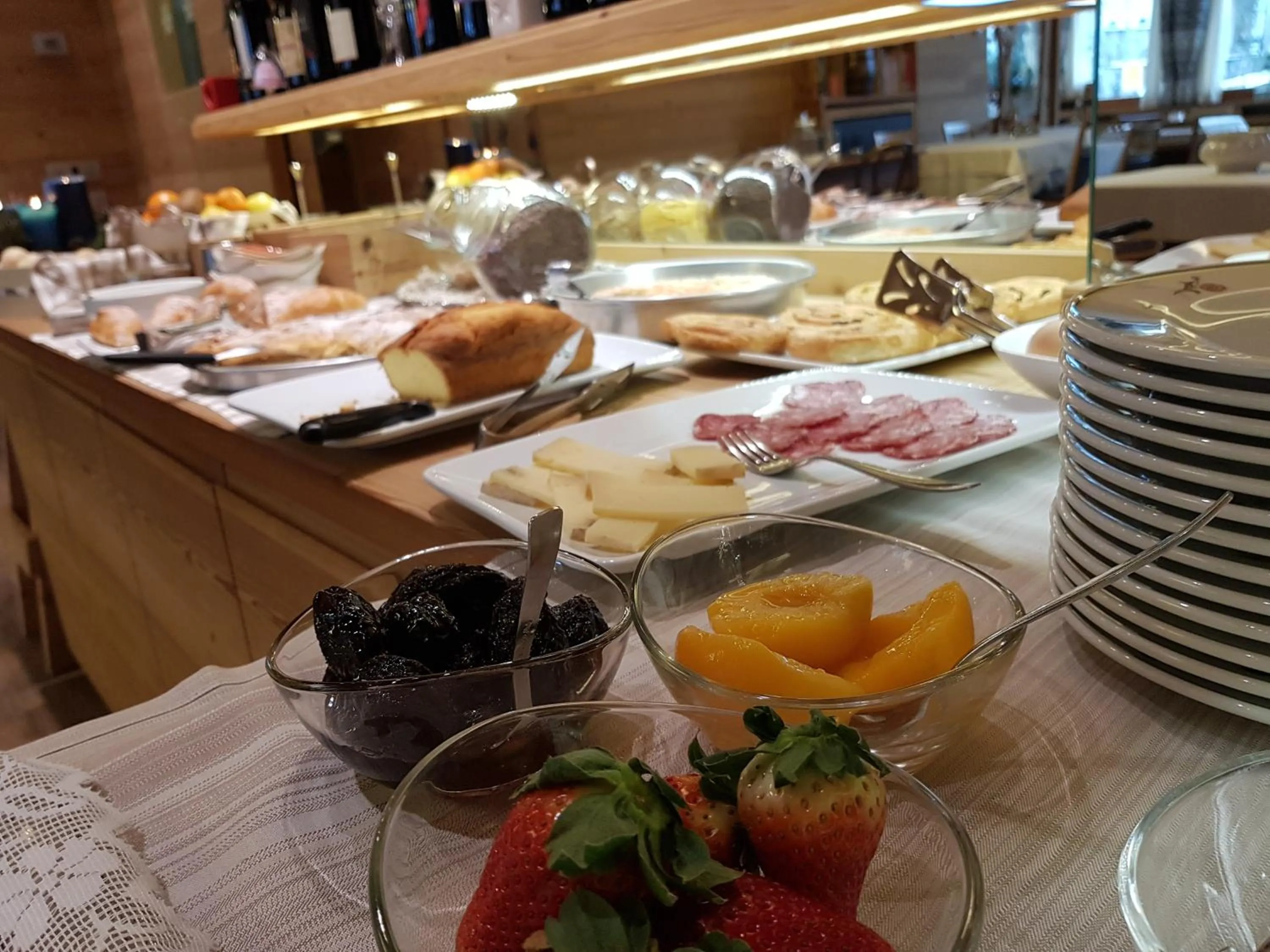 Breakfast in Hotel Pedretti