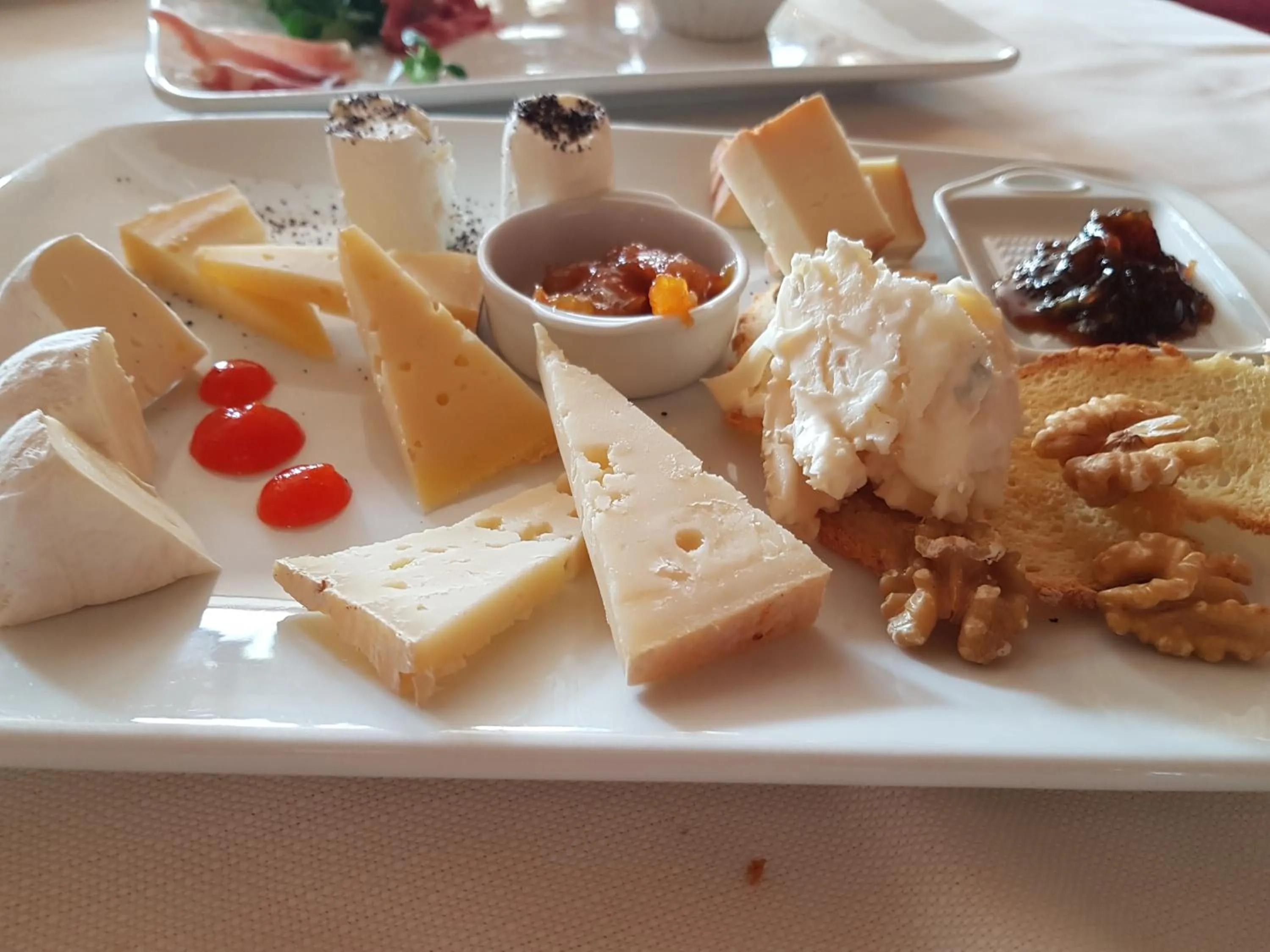 Food and drinks in Hotel Pedretti