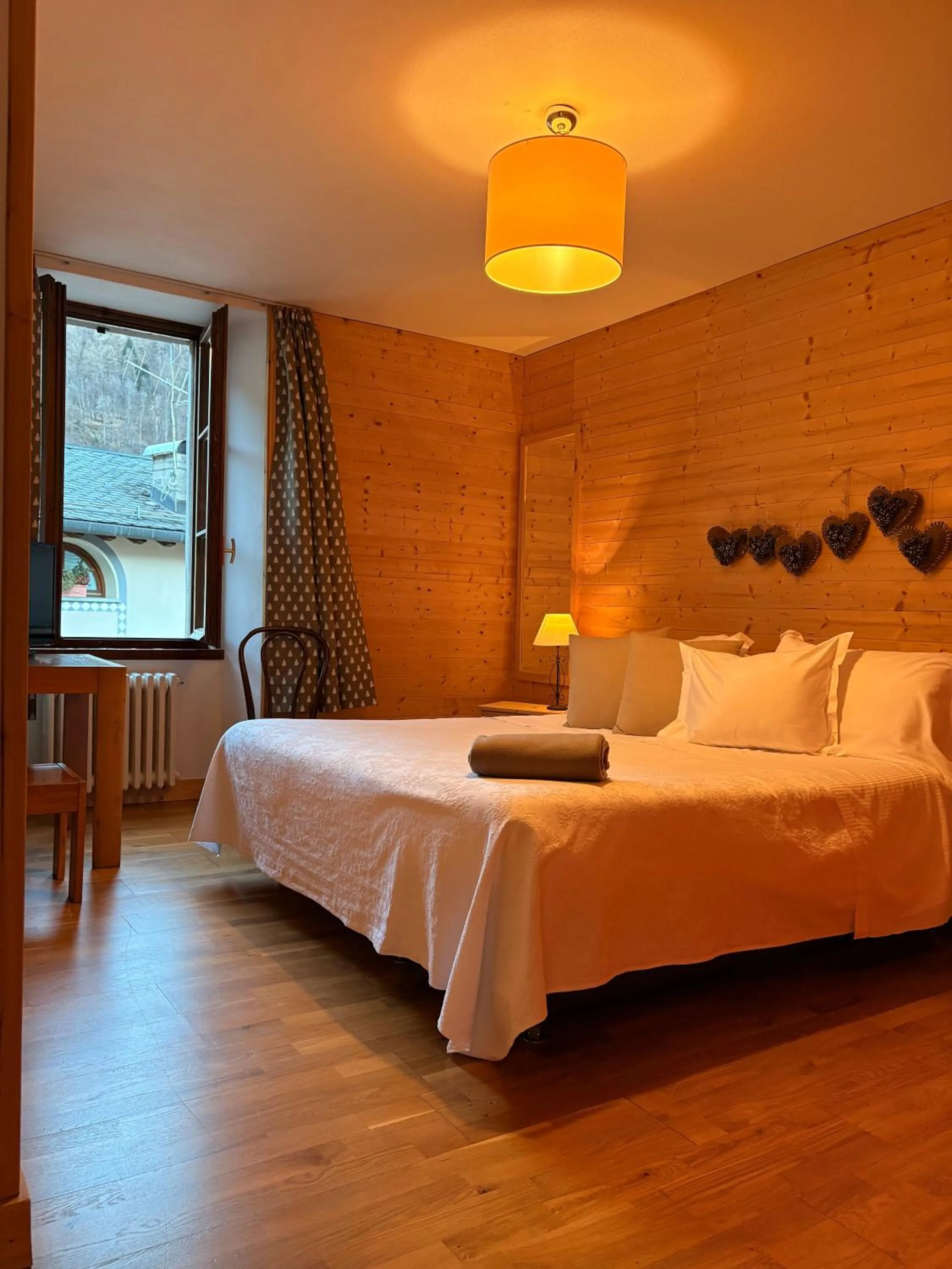 Bedroom, Bed in Hotel Pedretti