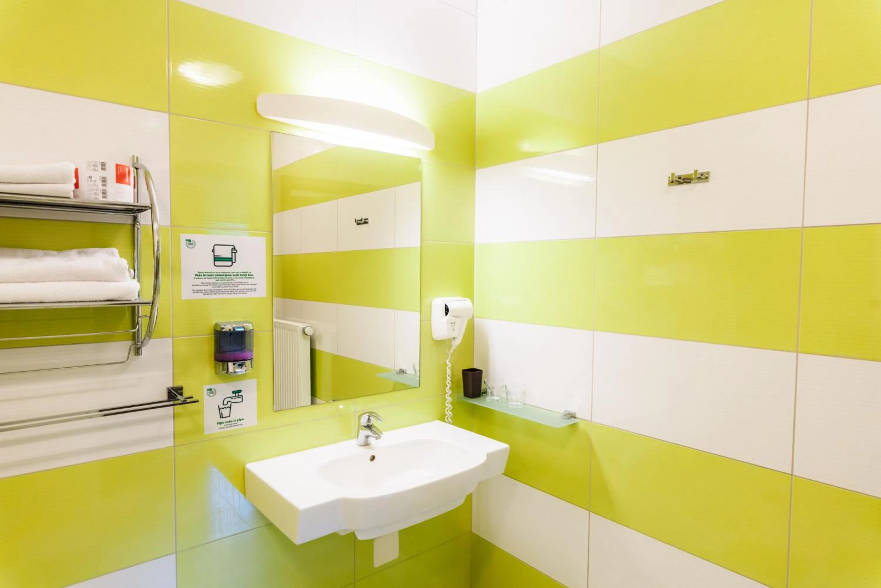 Bathroom in Dvorec Trebnik - SOBE