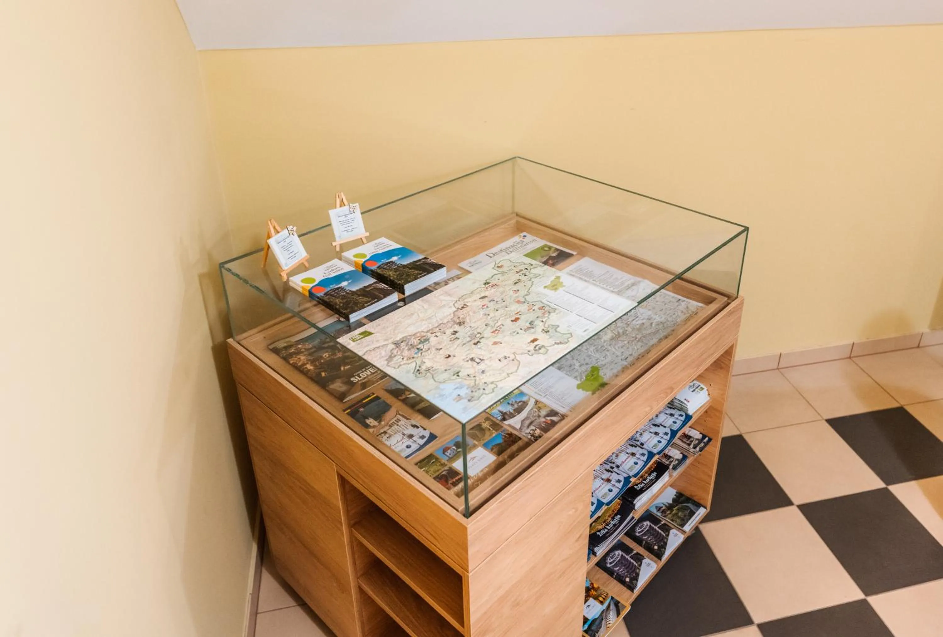 Property building in Dvorec Trebnik - SOBE