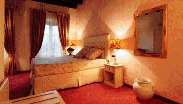 Photo of the whole room, Bed in Villa Baroni