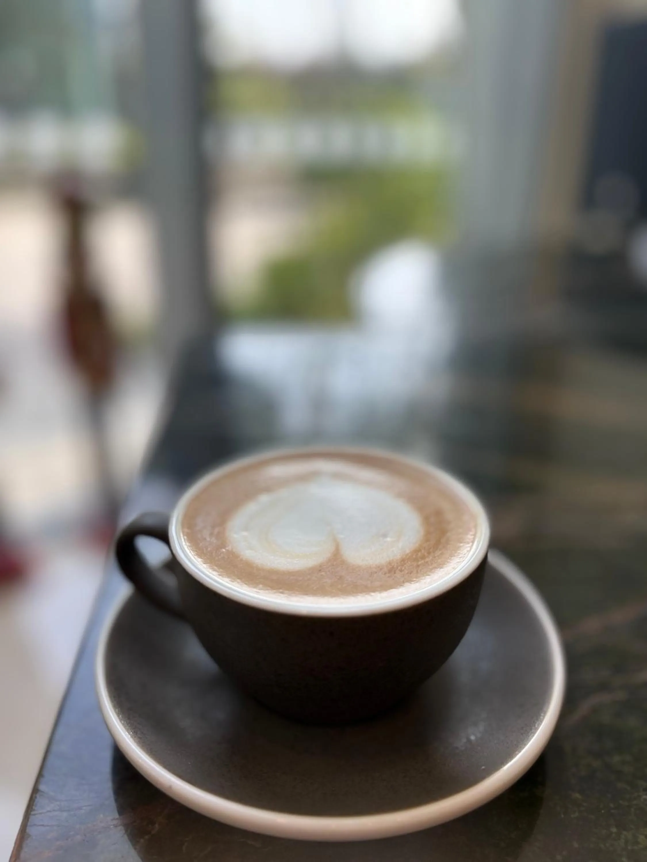 Lounge or bar in Holiday Inn Shanghai Pudong Kangqiao by IHG - Free shuttle bus to Disney land, Ins Swimming Pool