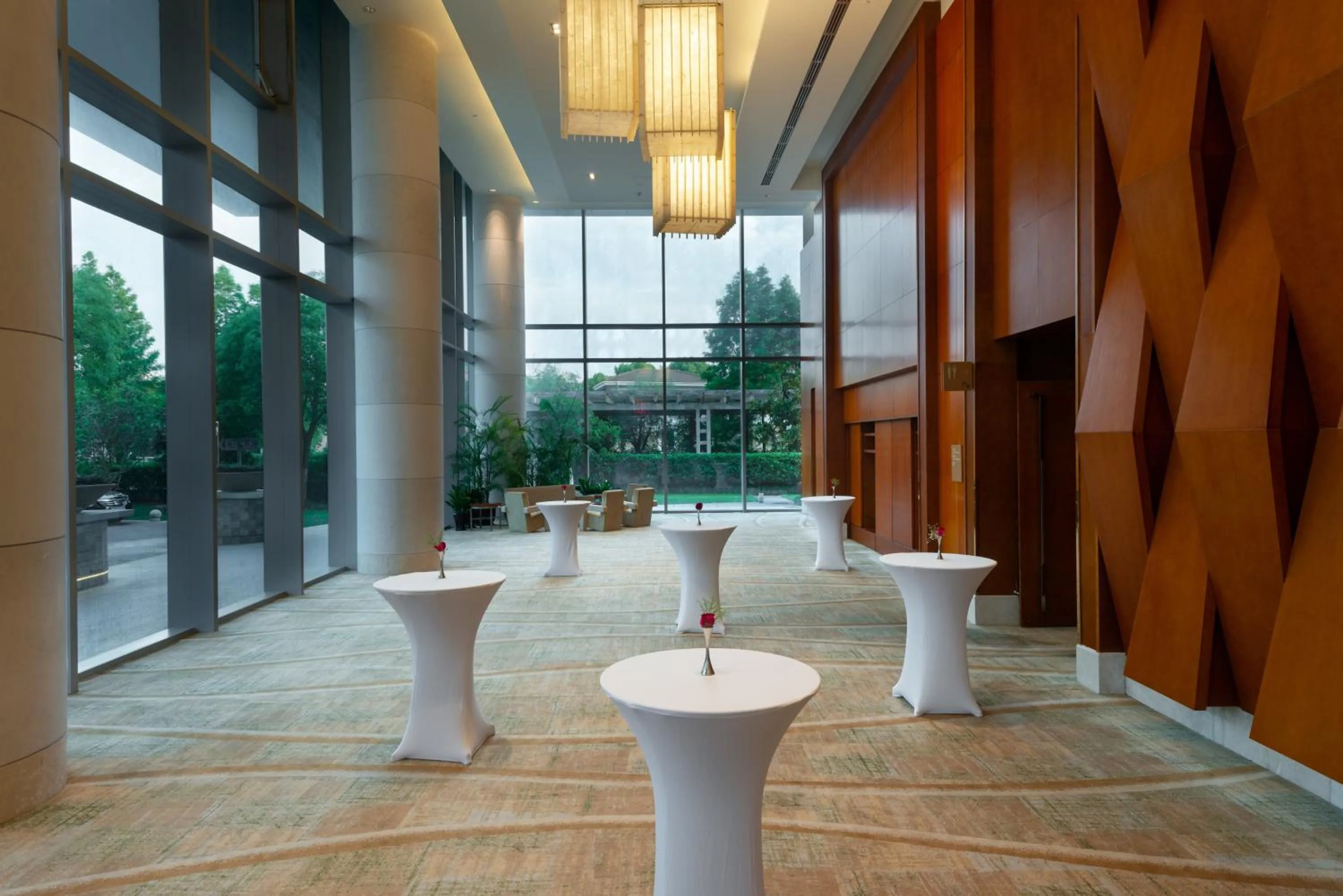 Meeting/conference room in Holiday Inn Shanghai Pudong Kangqiao by IHG - Free shuttle bus to Disney land, Ins Swimming Pool