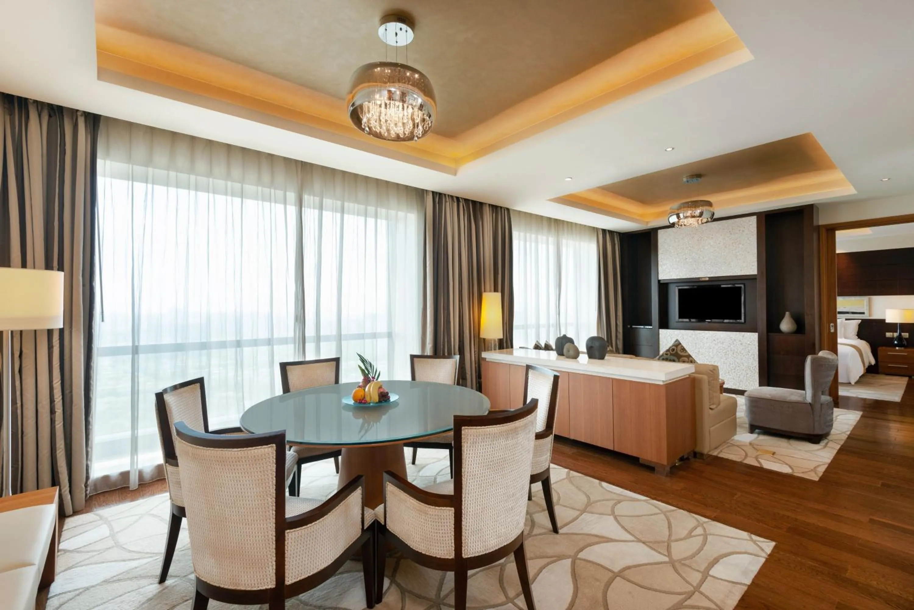 Photo of the whole room in Holiday Inn Shanghai Pudong Kangqiao by IHG - Free shuttle bus to Disney land, Ins Swimming Pool