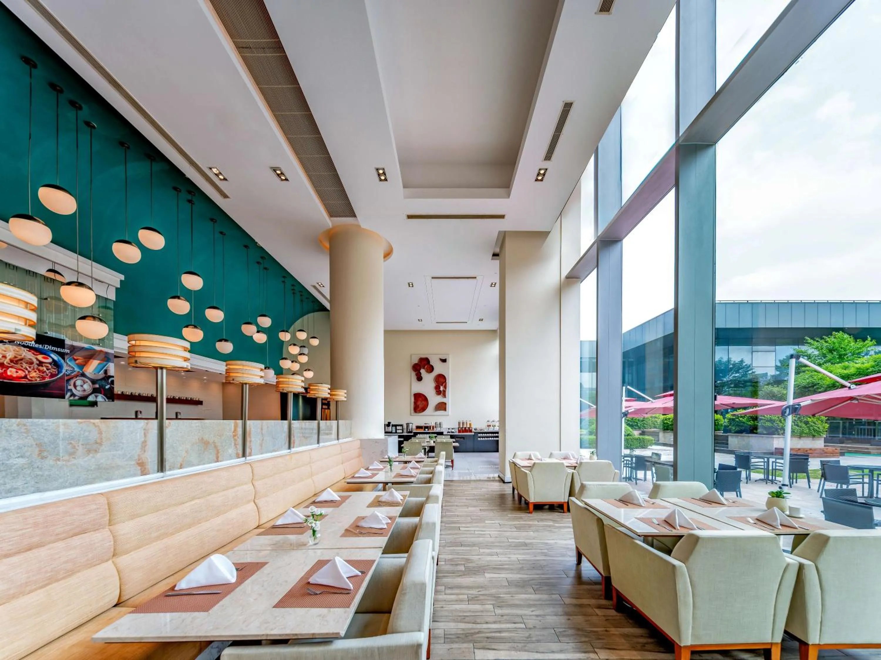 Restaurant/places to eat in Holiday Inn Shanghai Pudong Kangqiao by IHG - Free shuttle bus to Disney land, Ins Swimming Pool