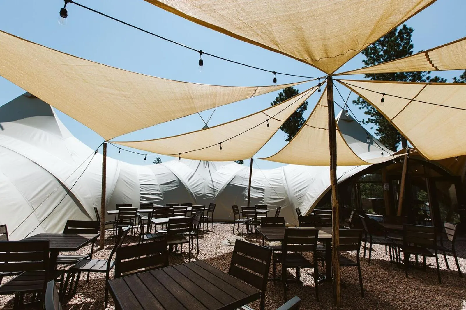 Restaurant/places to eat in Under Canvas Mount Rushmore