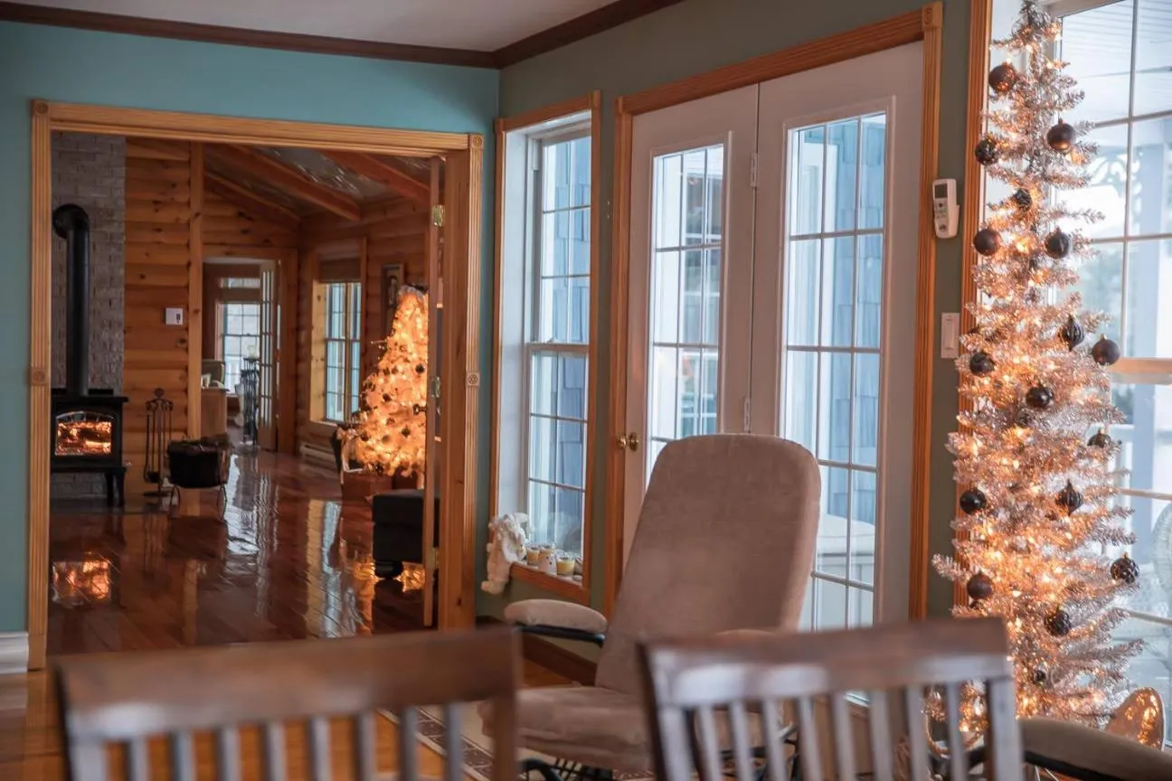 La Maison Bleue du Lac Wallace