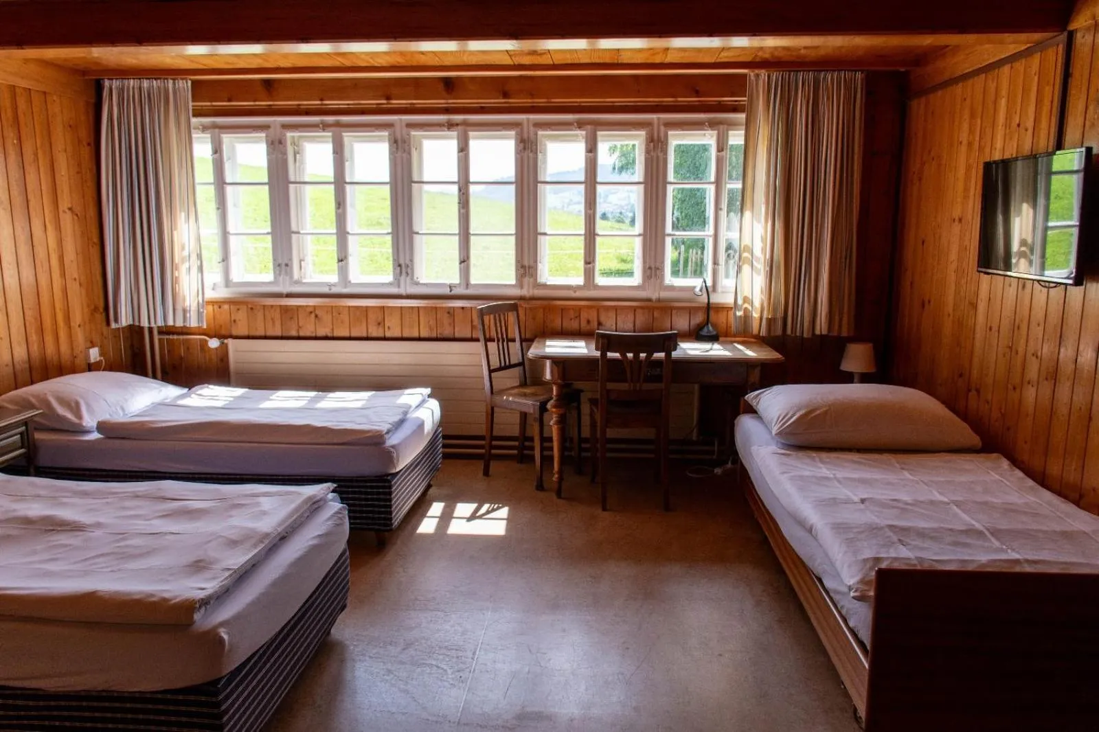 Bed in Hotel am Schönenbühl