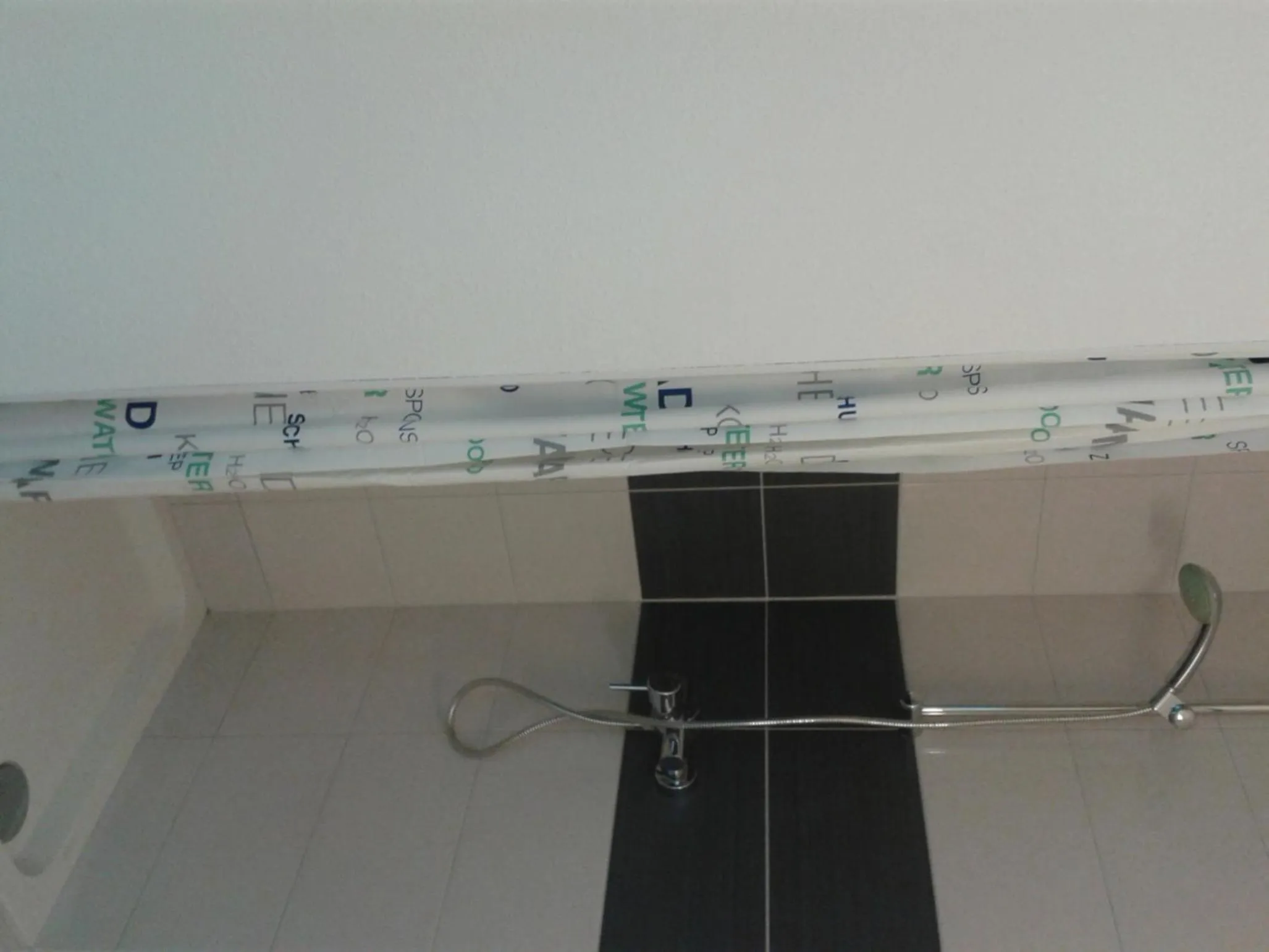 Shower in Hôtel Des Bois