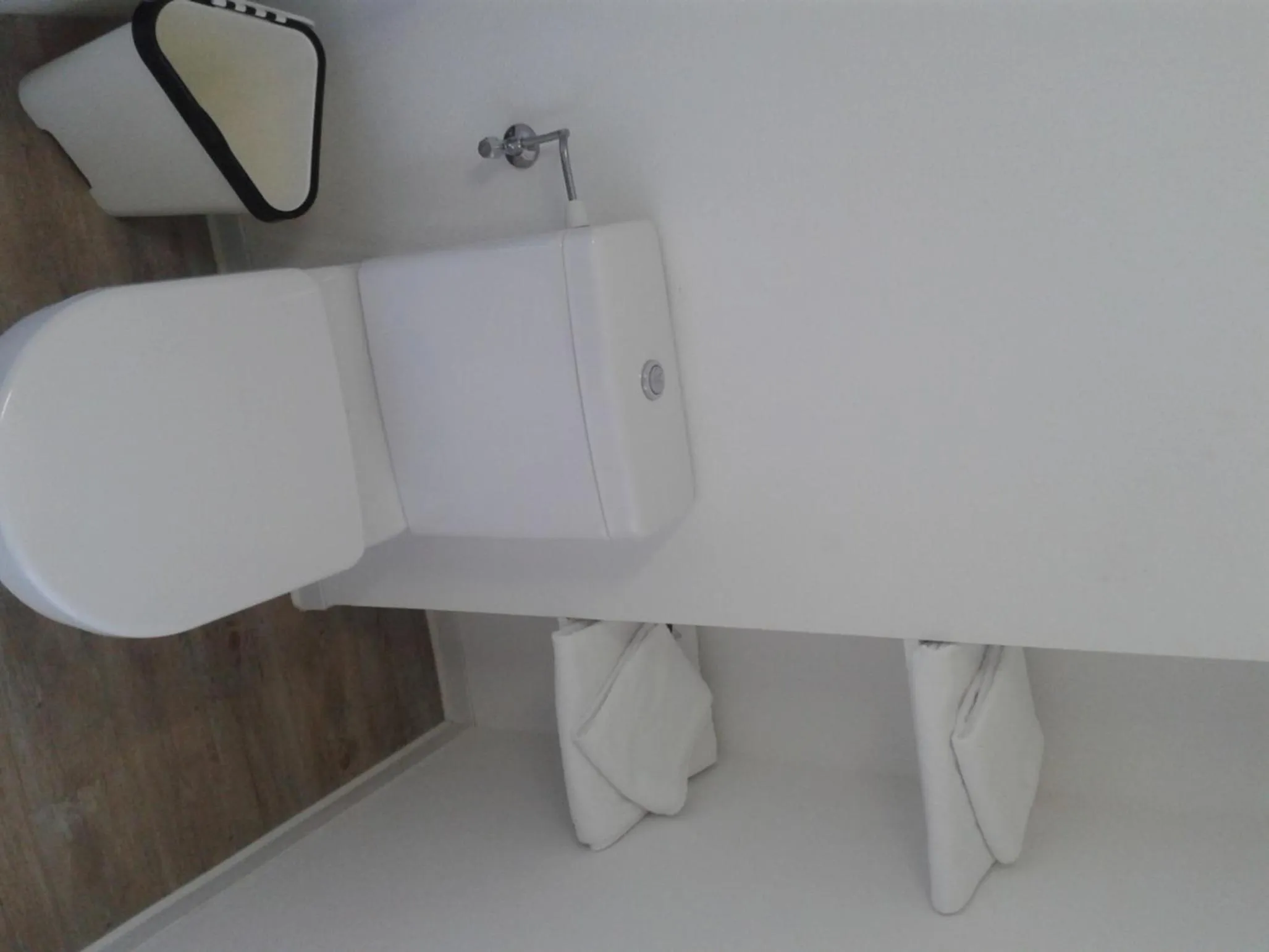 Toilet in Hôtel Des Bois