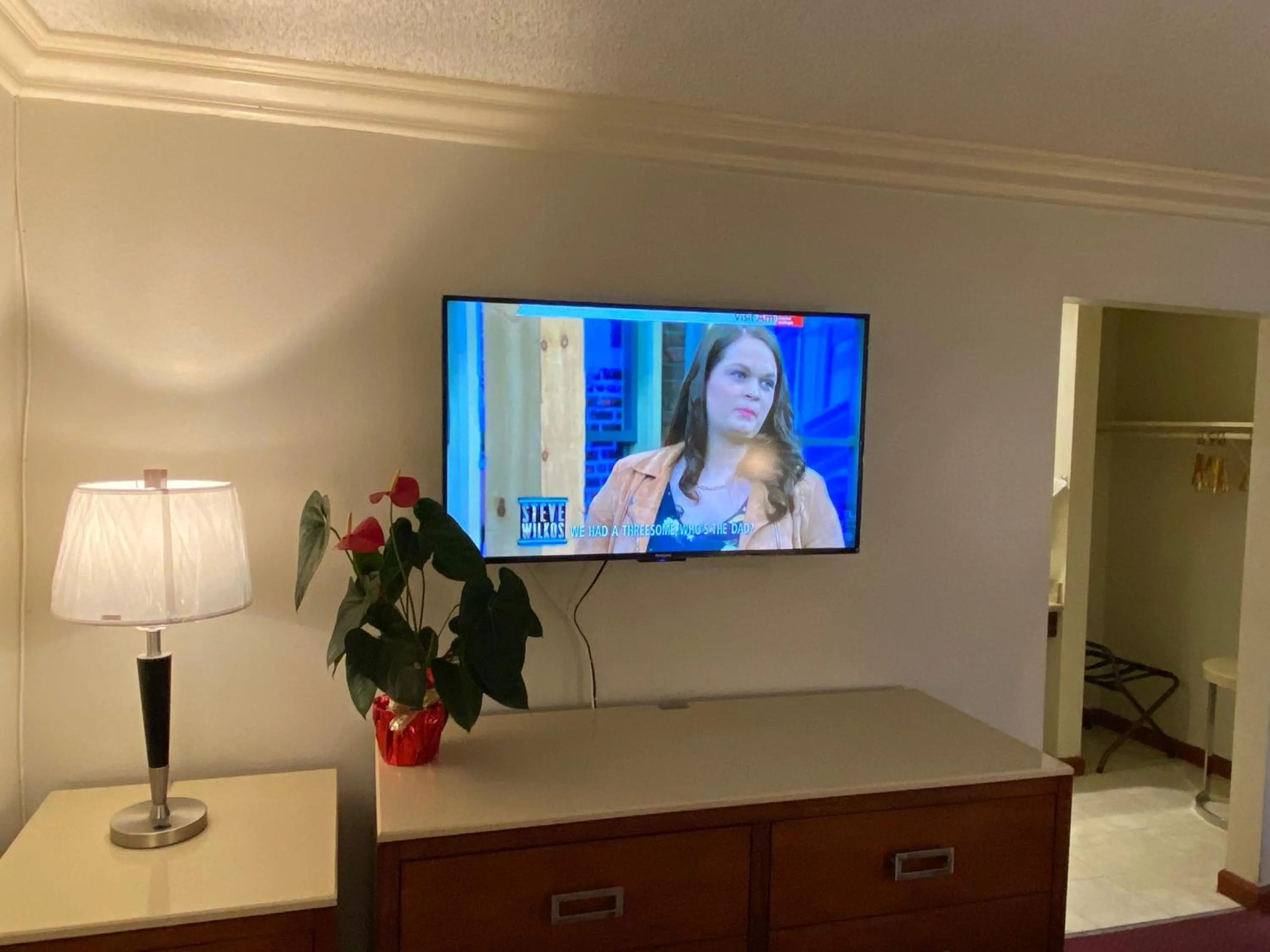 TV and multimedia in Best Inn Rosemead