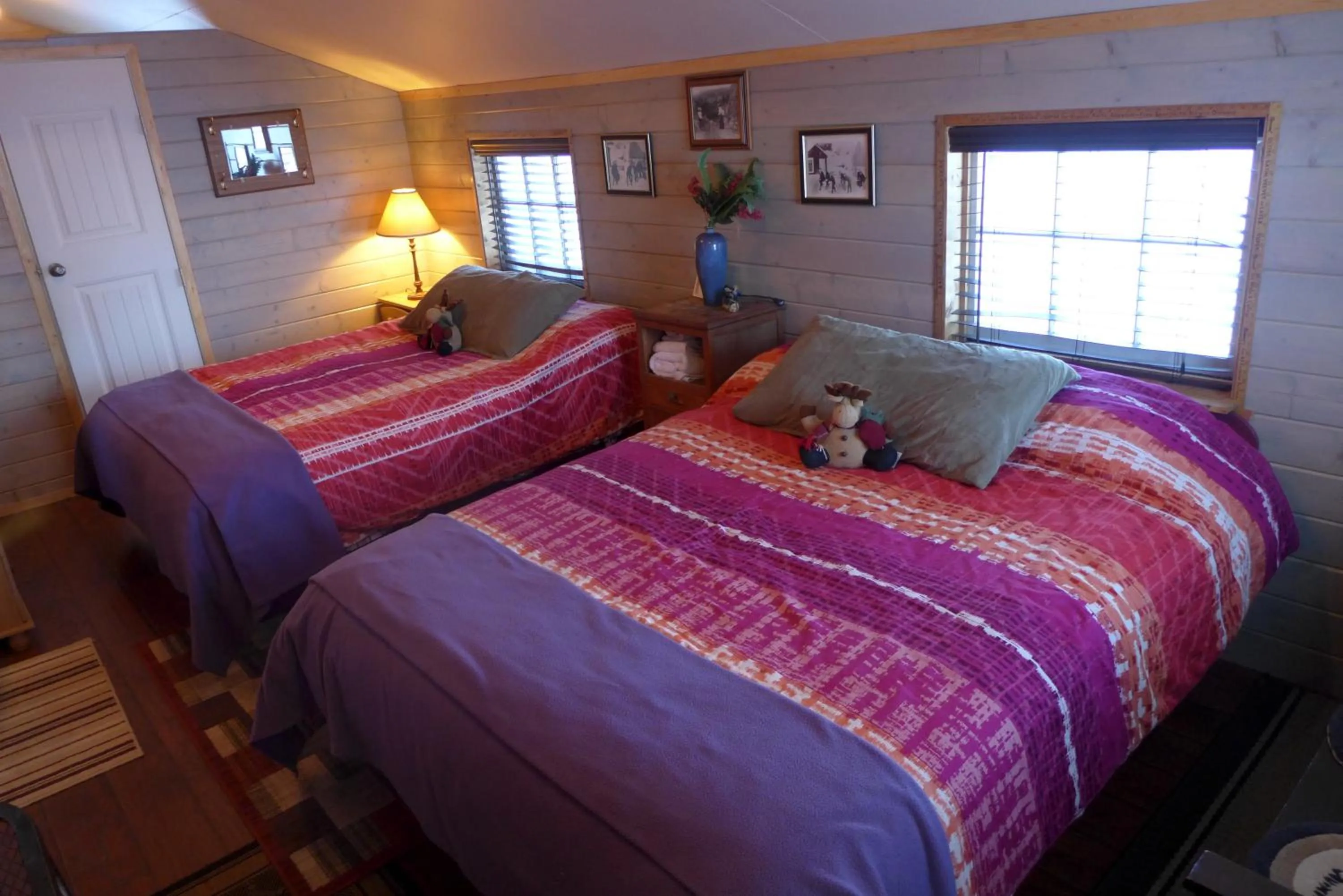 Bed in Mountain Thyme Getaway