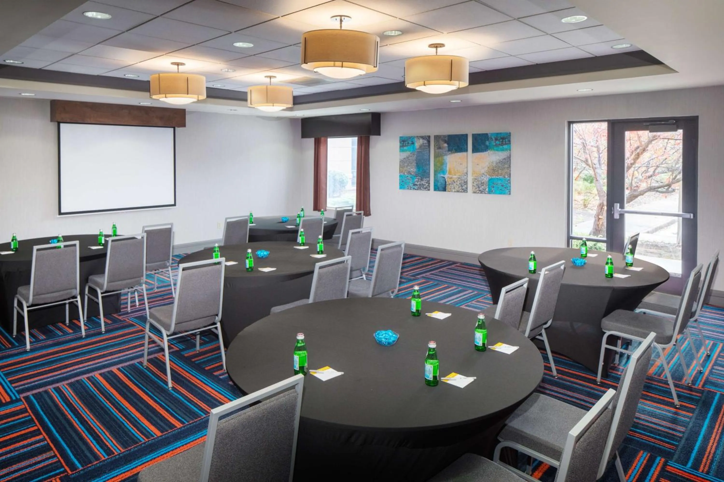 Meeting/conference room in Hampton Inn by Hilton Garden City Long Island