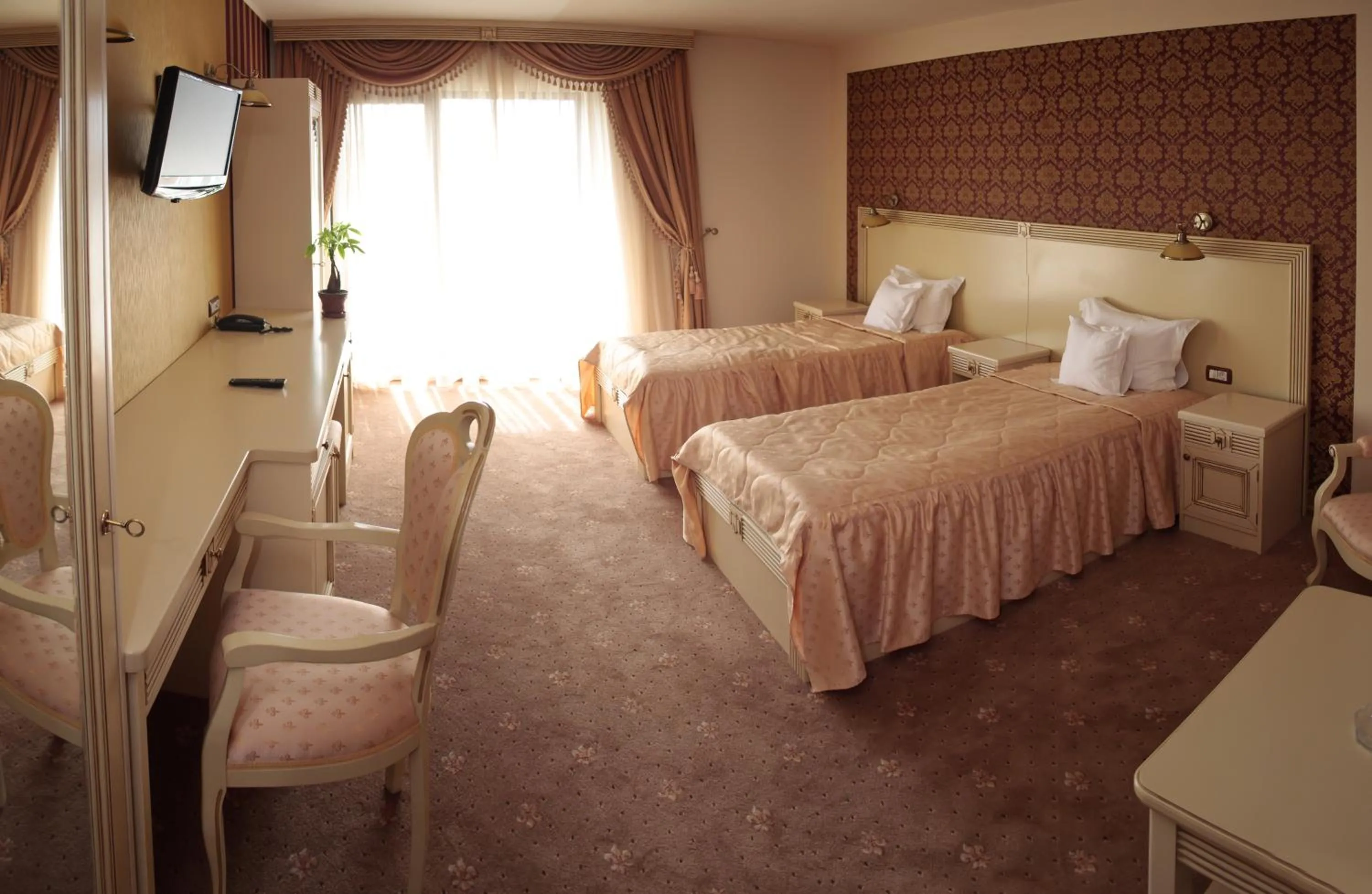 Superior Double or Twin Room with Balcony - single occupancy in Hotel Majestic