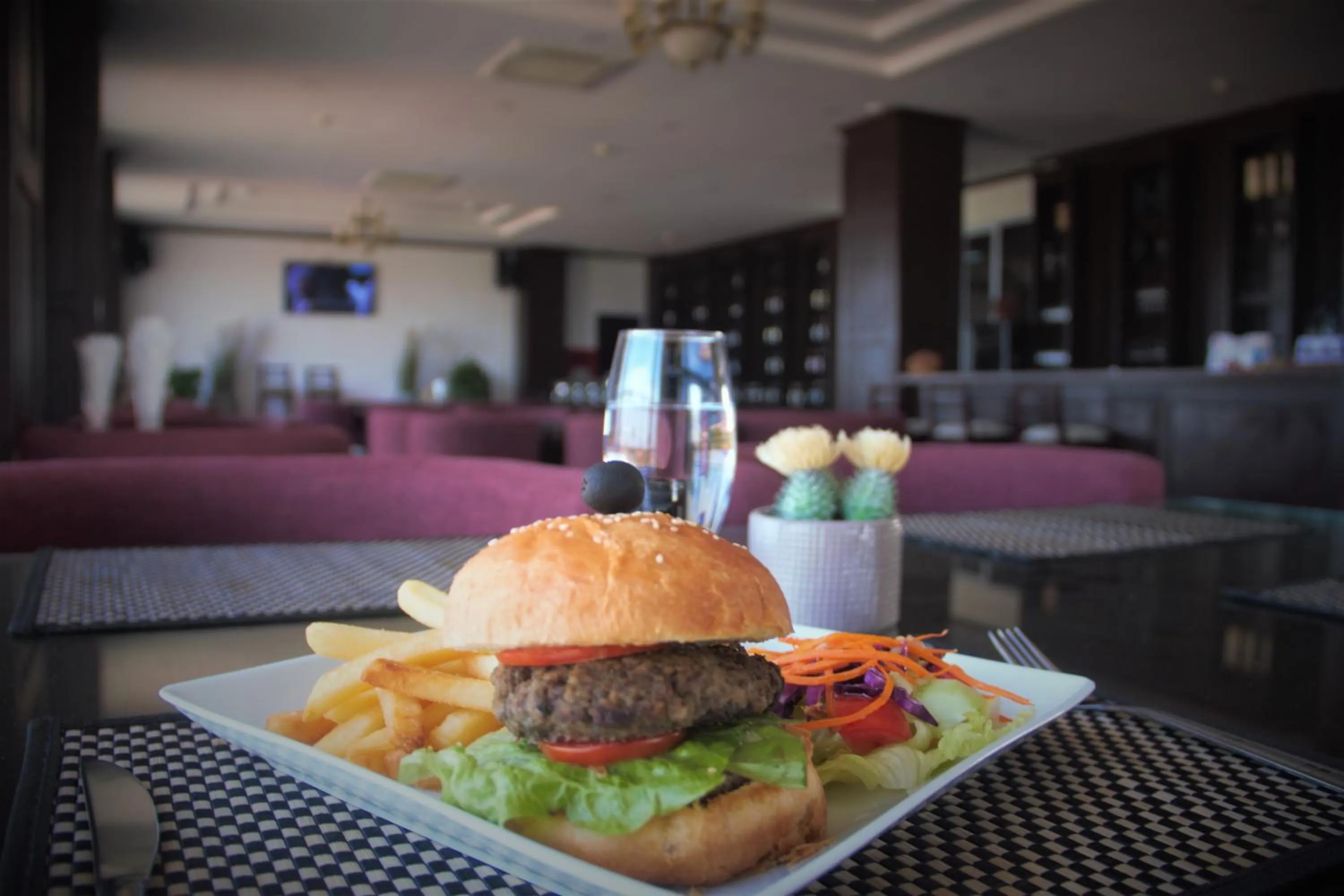 Restaurant/places to eat in Continental Plaza Vientiane