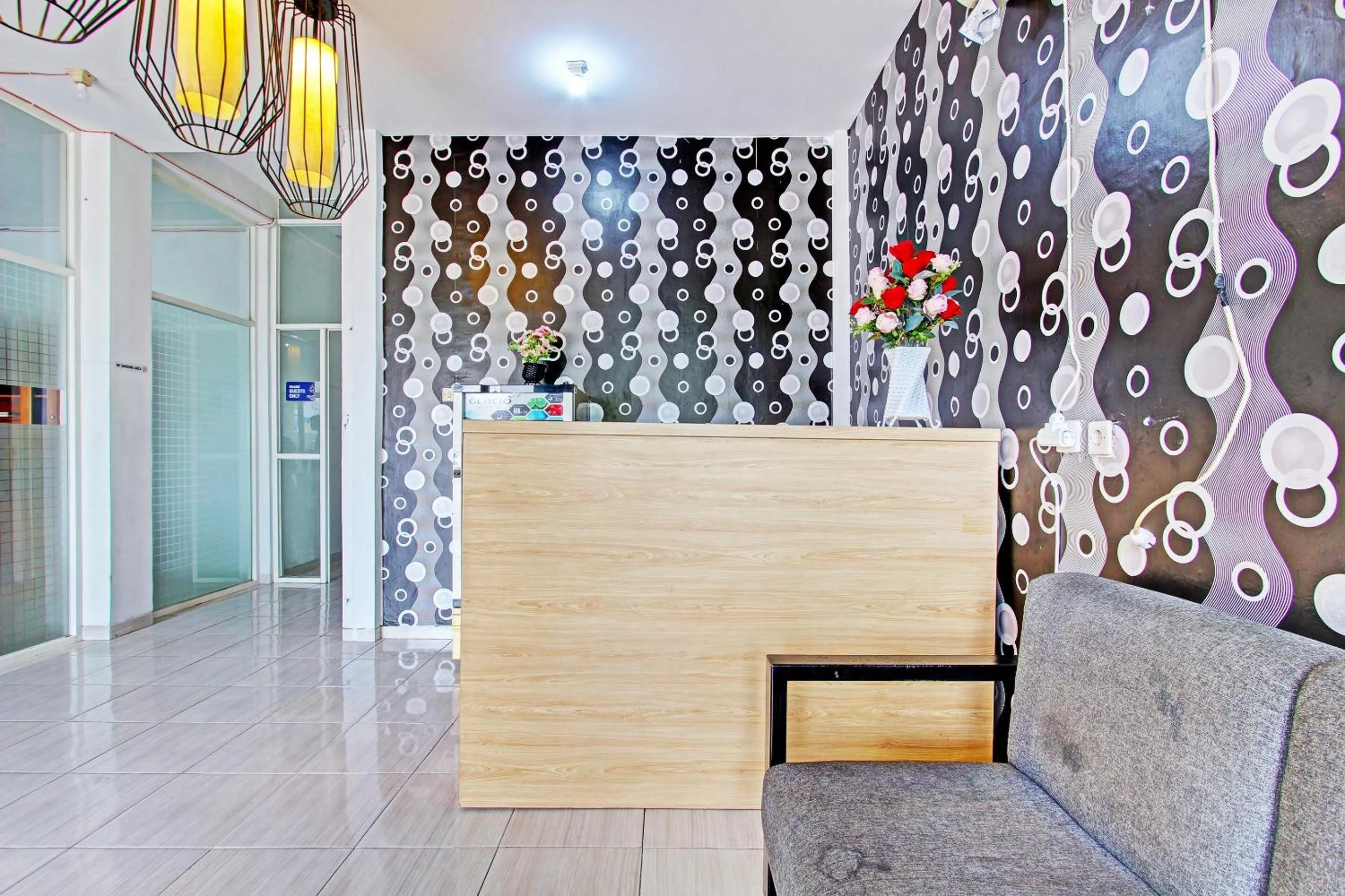 Lobby or reception in OYO 91952 Oase Hostel