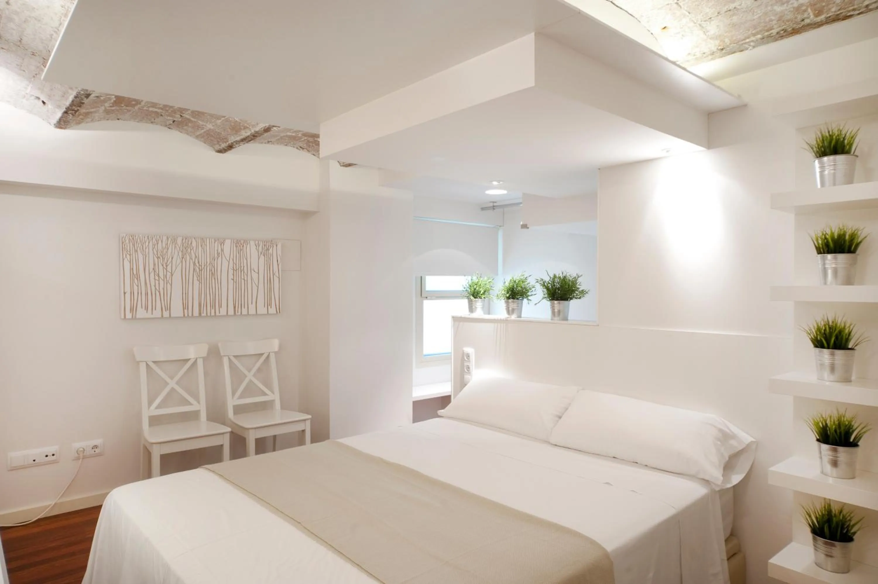 Bedroom, Bed in You Stylish City Center Apartments