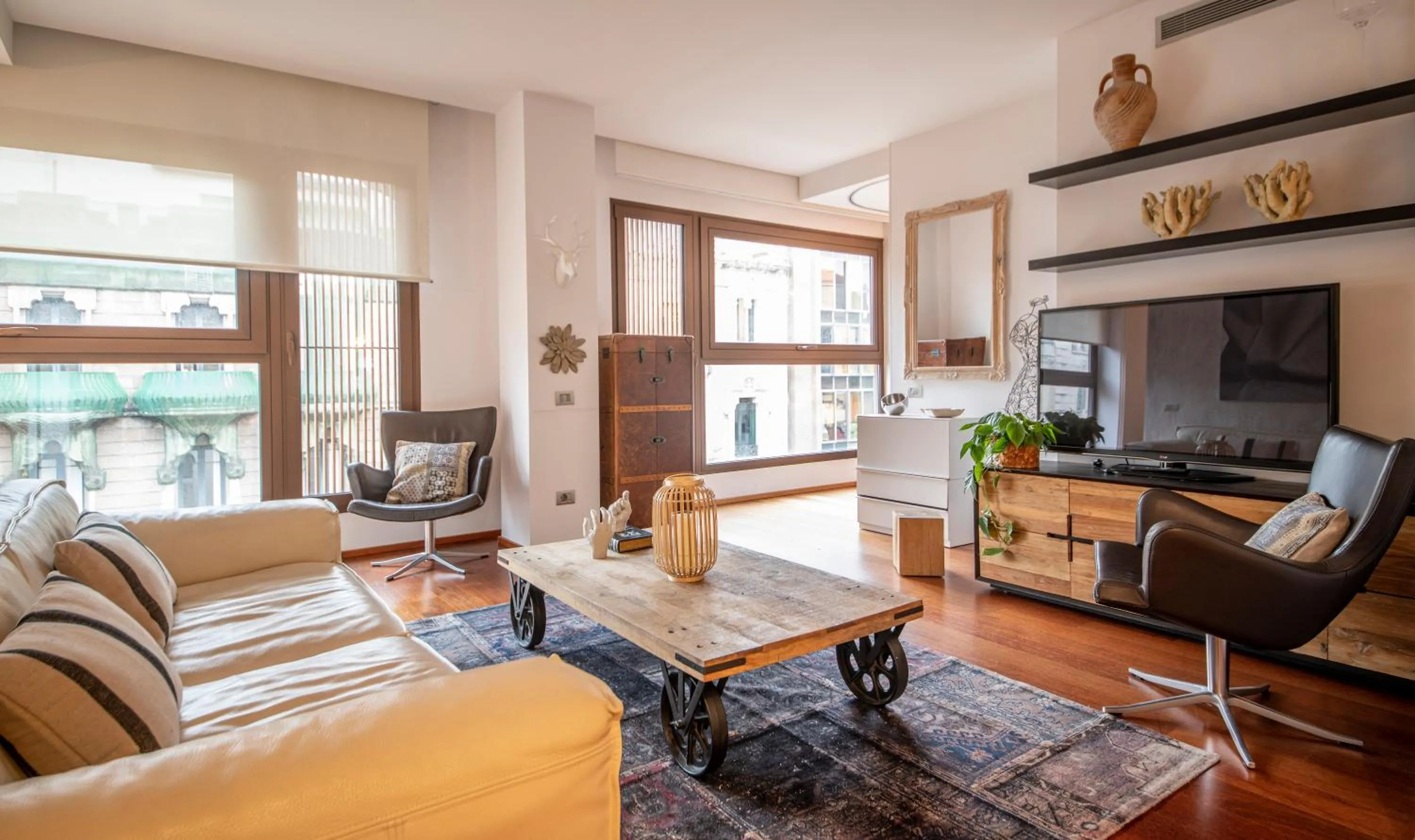 Living room in You Stylish City Center Apartments