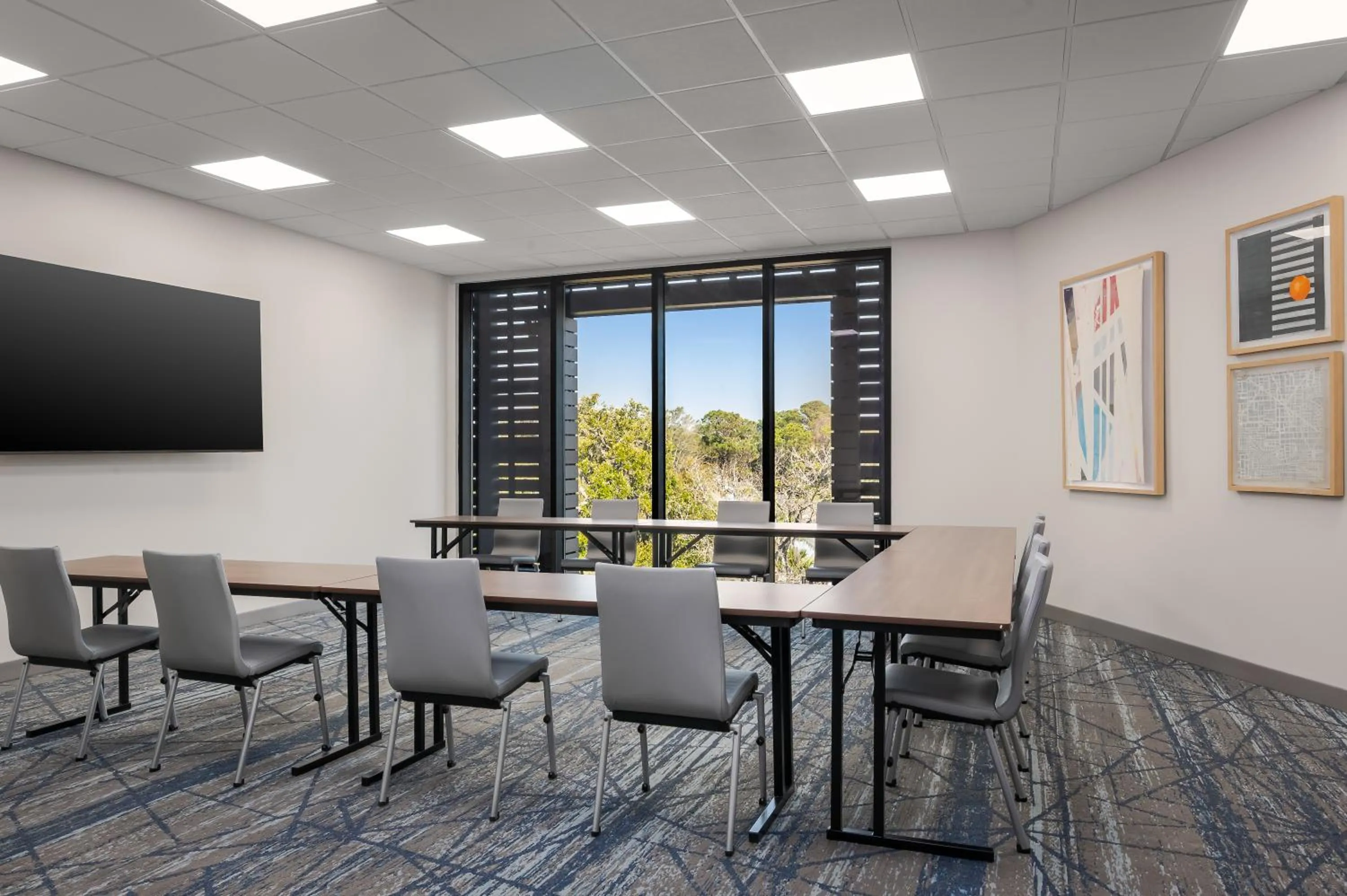 Meeting/conference room in Holiday Inn Express Hilton Head Island by IHG
