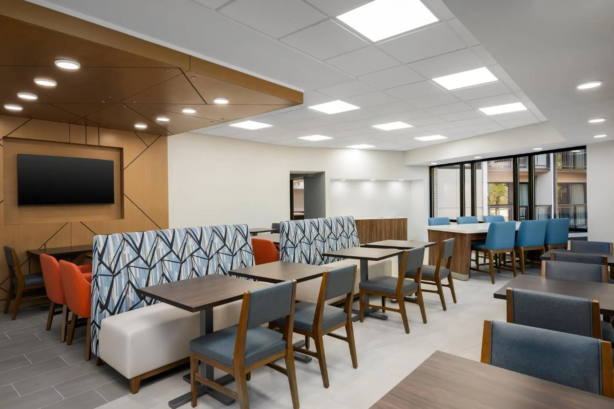 Breakfast in Holiday Inn Express Hilton Head Island by IHG