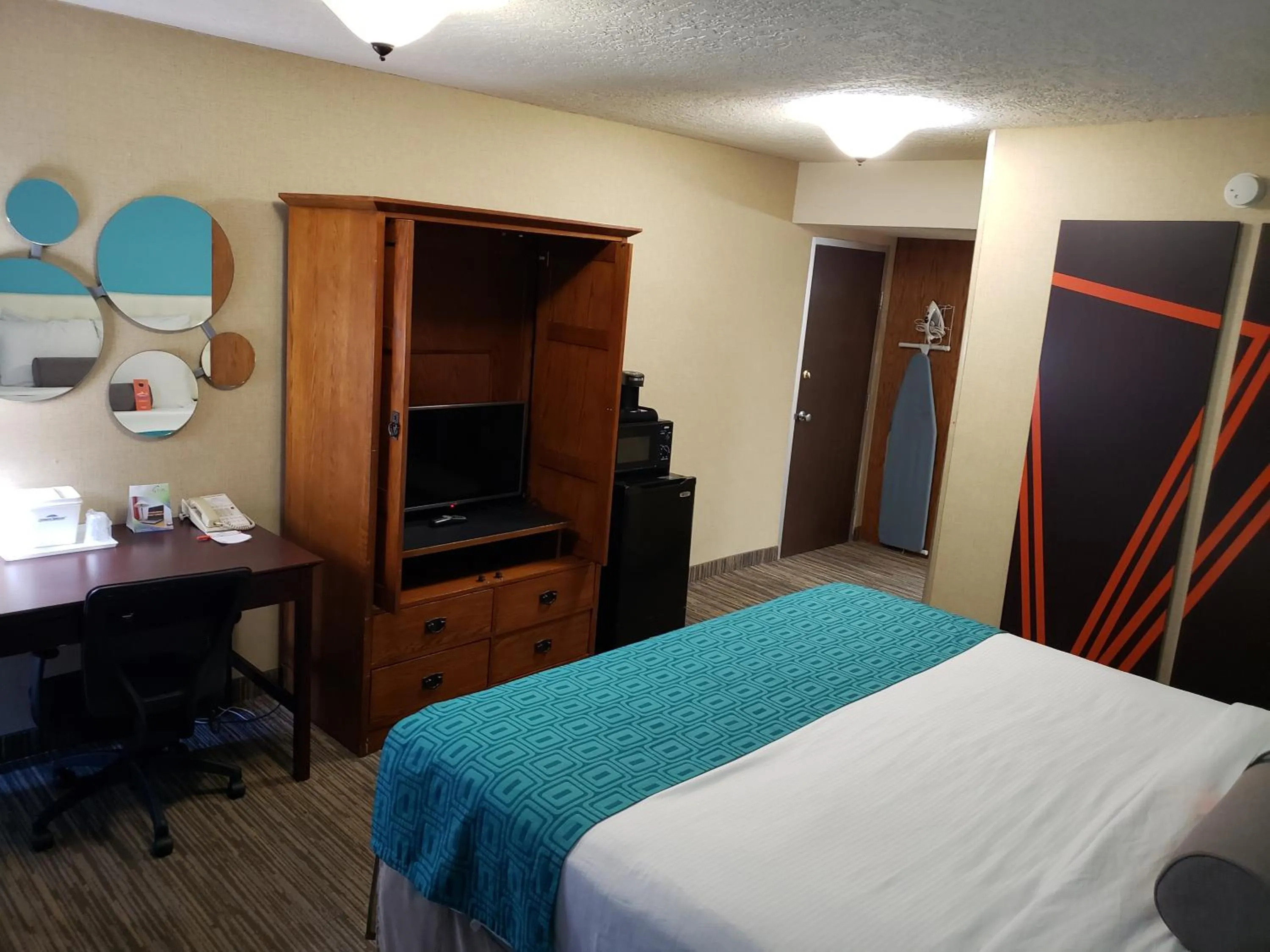 Photo of the whole room in Hotel 505