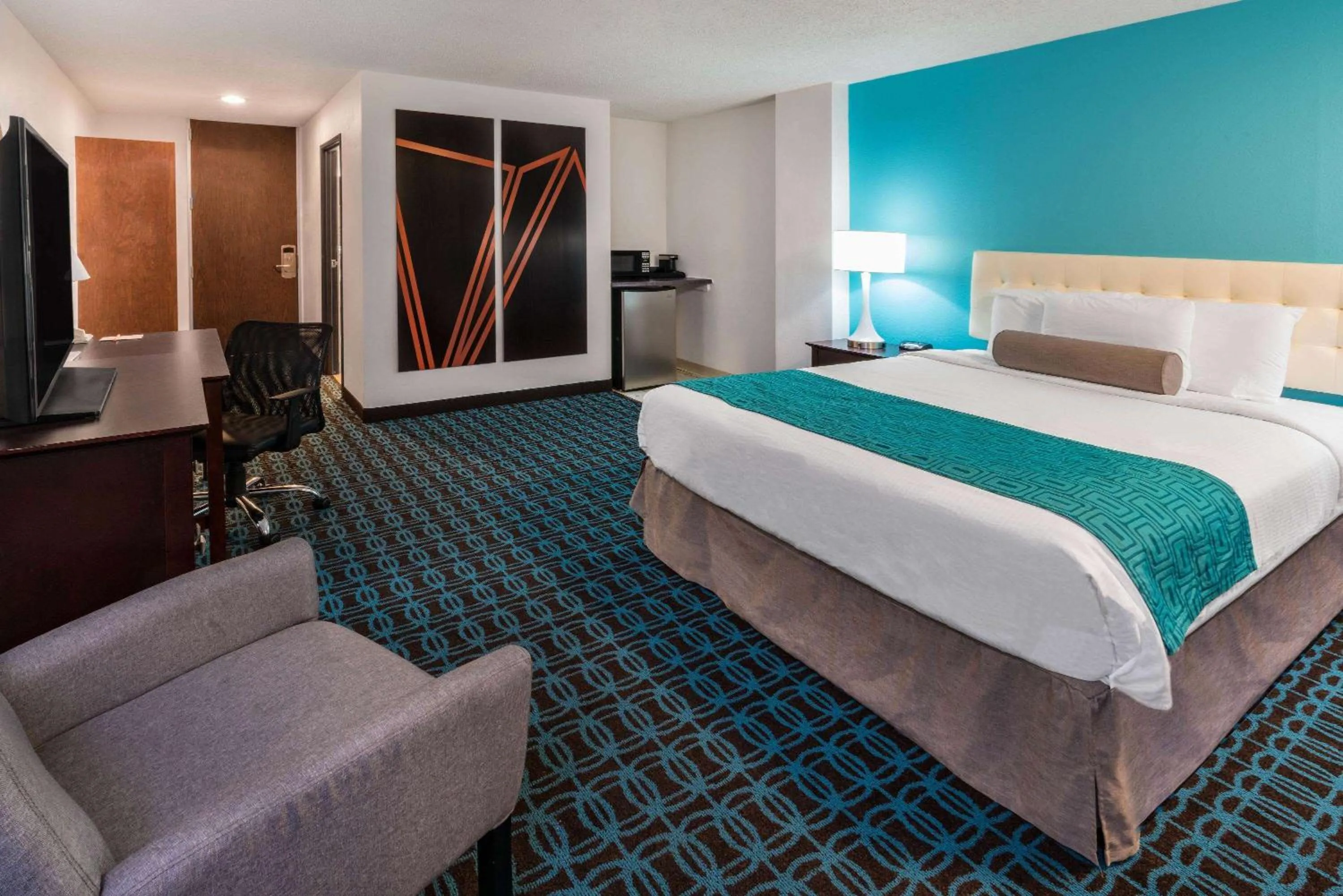 Photo of the whole room in Hotel 505