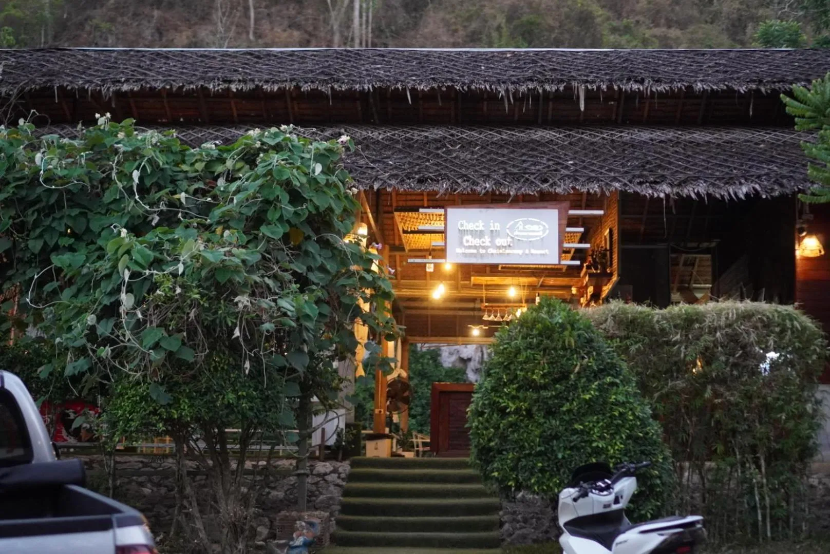 Chiewlan Camp and Resort