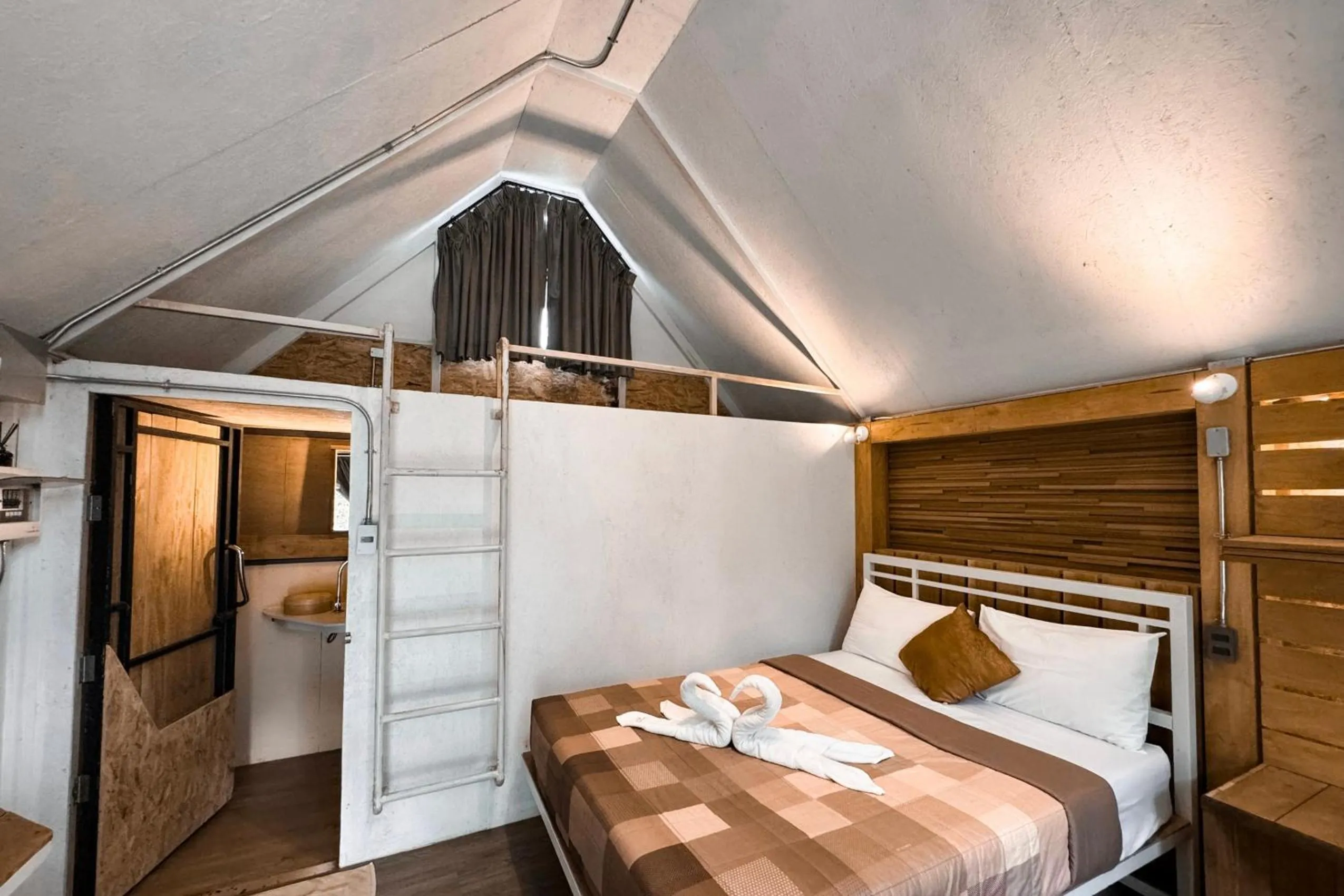 Bed in Chiewlan Camp and Resort