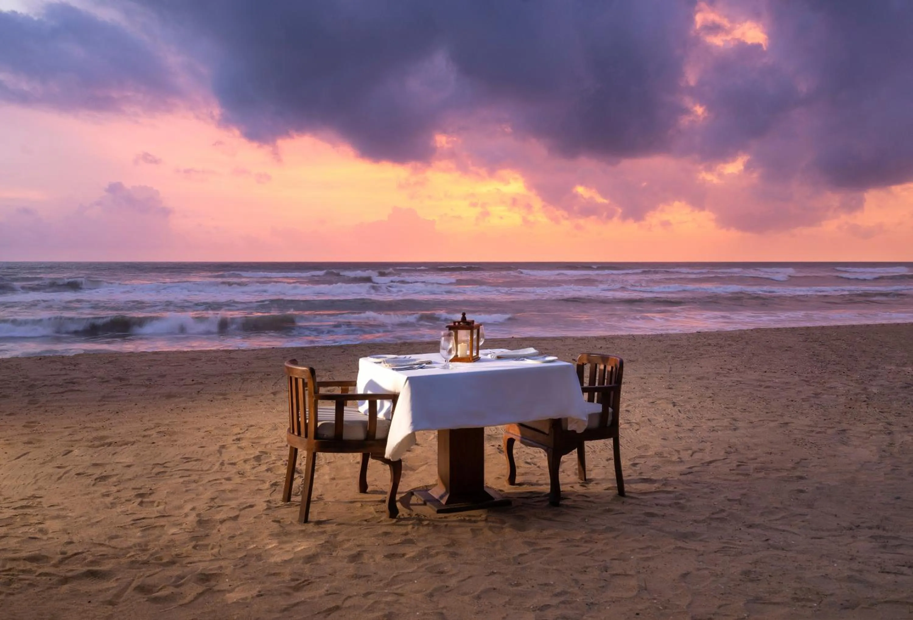 Property building in The Villas, Wadduwa