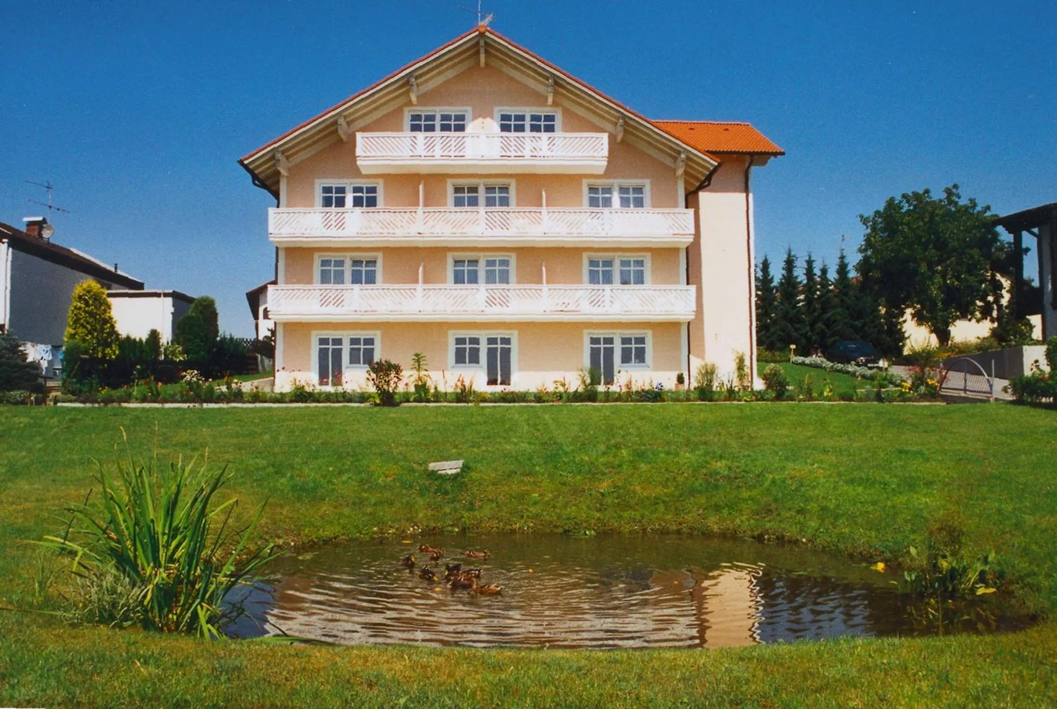 Facade/entrance in Kurhotel Würdinger Hof