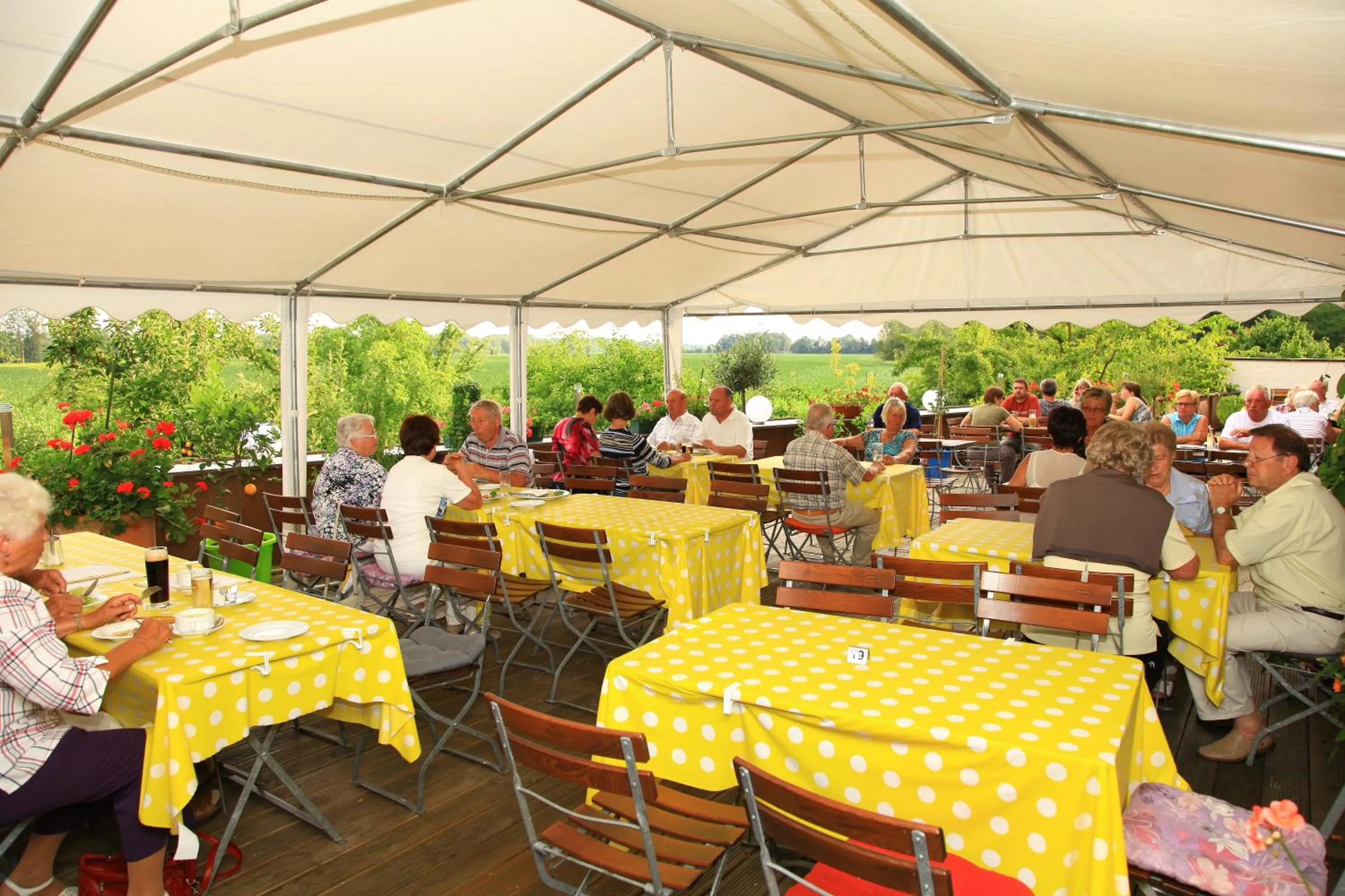 Restaurant/places to eat in Kurhotel Würdinger Hof