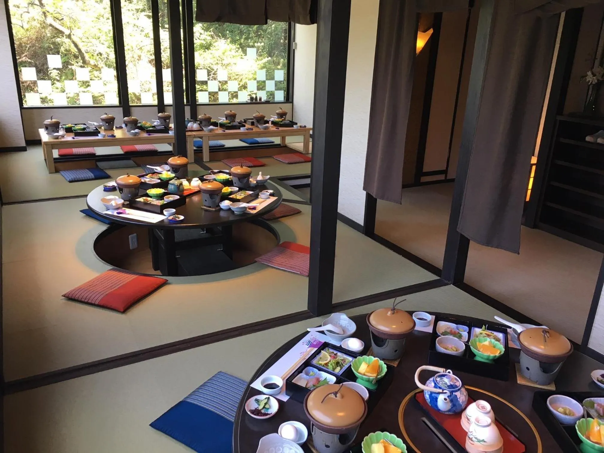 Dining area in Gyokusenkaku