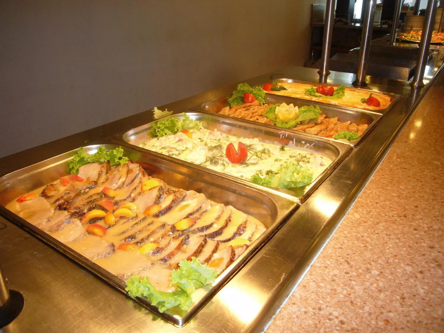 Food in Continental Park Hotel