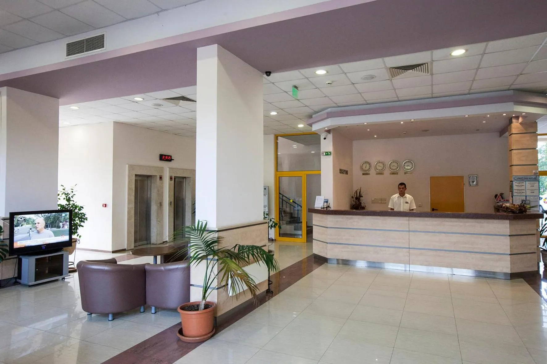 Lobby or reception in Continental Park Hotel